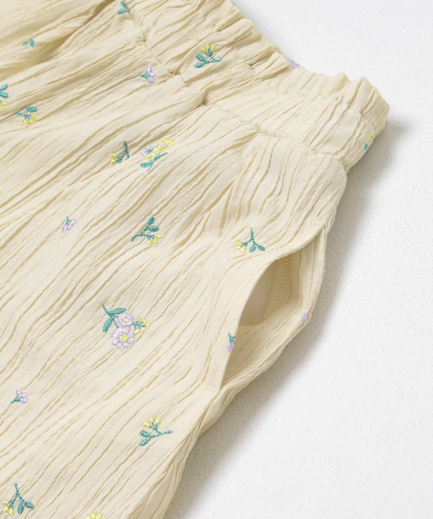 『150サイズあり』フラワー刺繍ショートパンツ(KIDS) BEIGE 105(100-110)