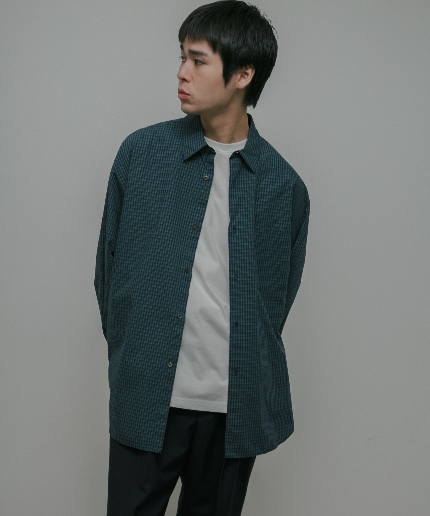 GREEN