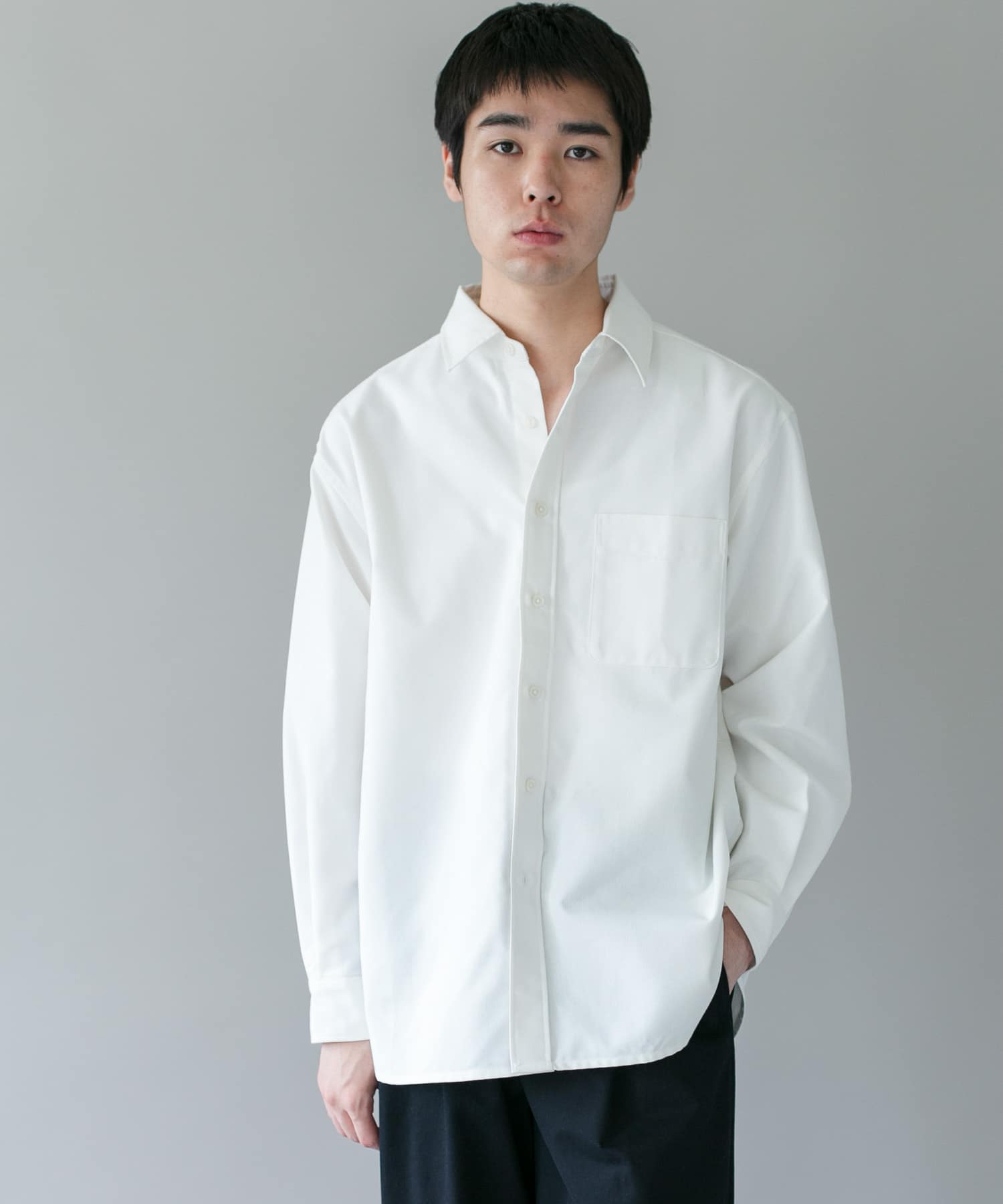 OFF WHITE