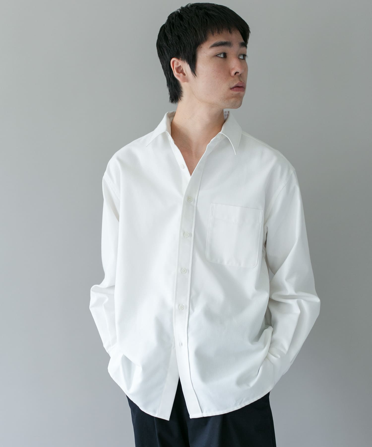 OFF WHITE