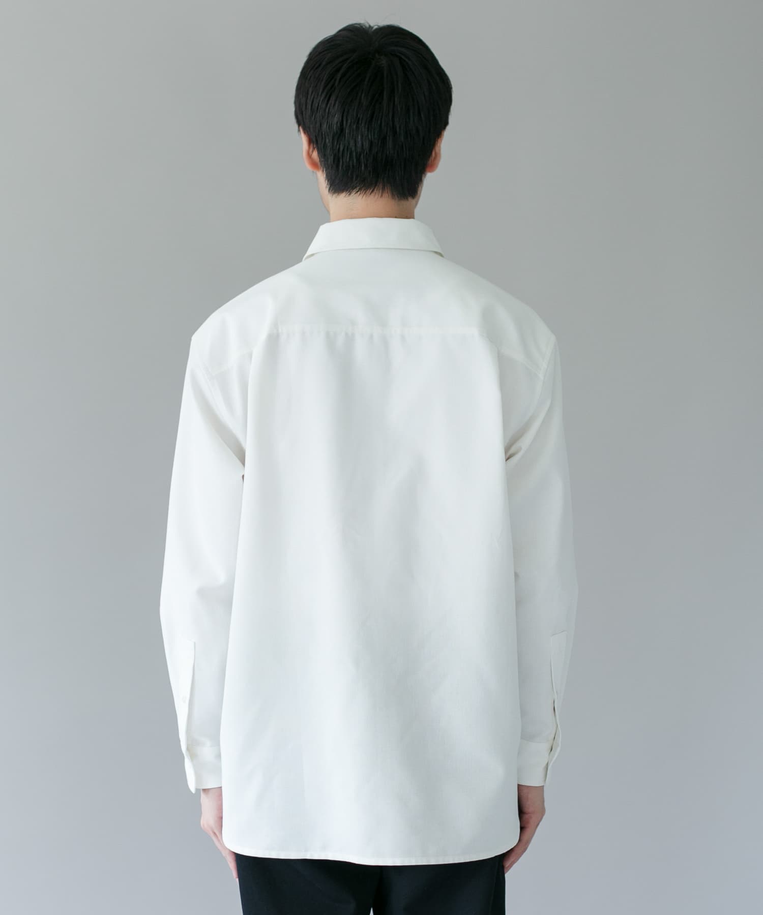 OFF WHITE