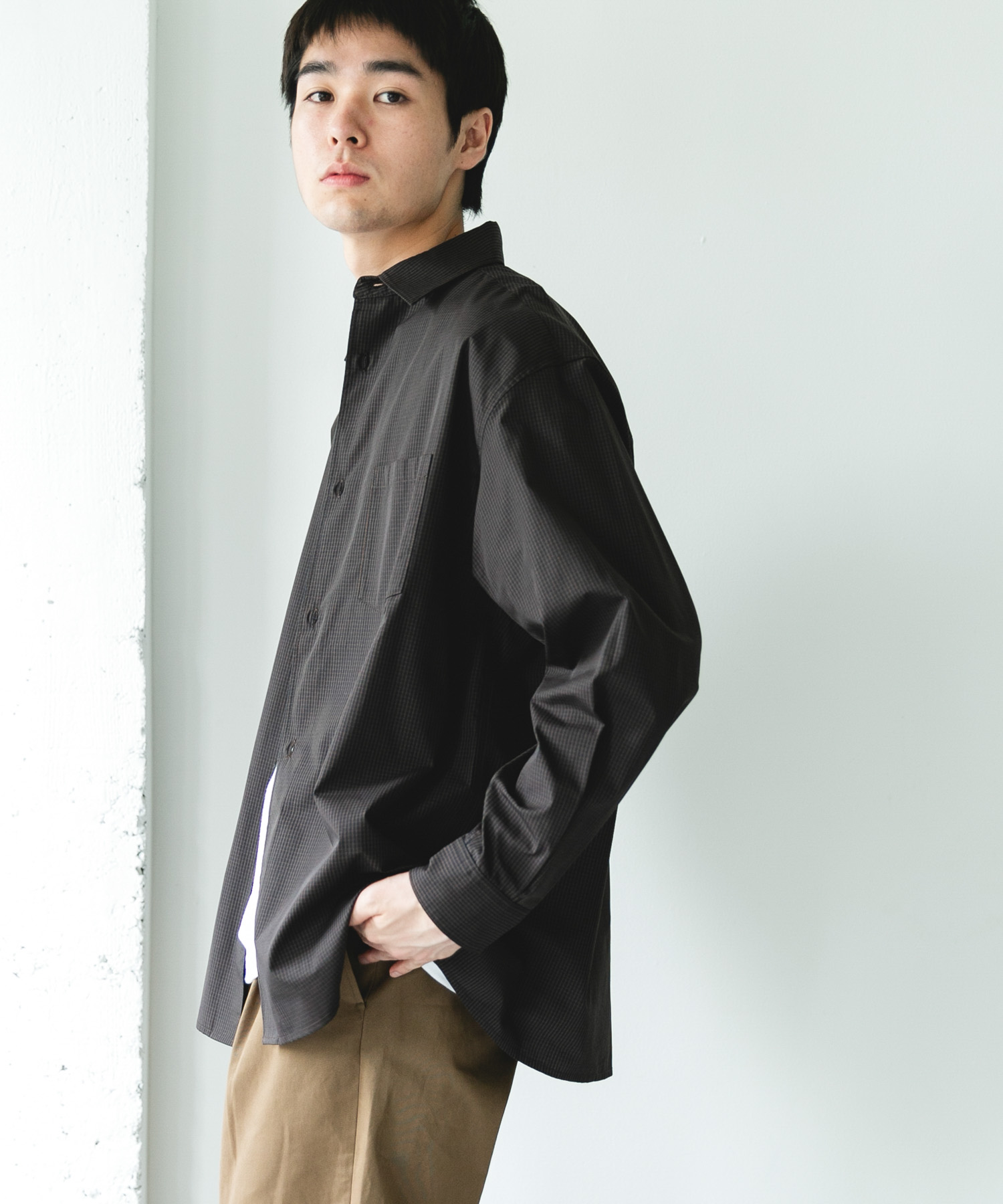 NAVY×BROWN