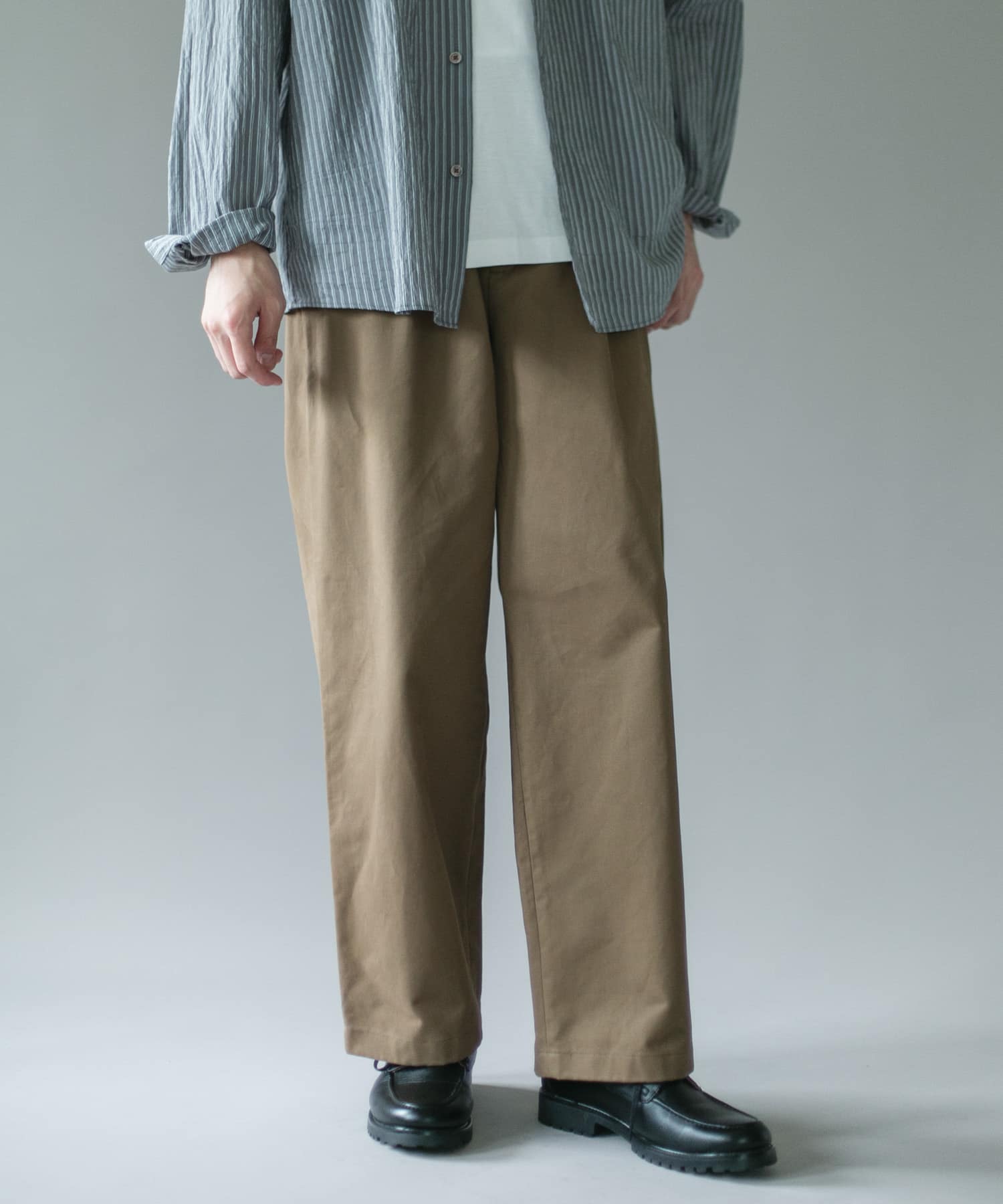1タックワイドストレートチノパンツ