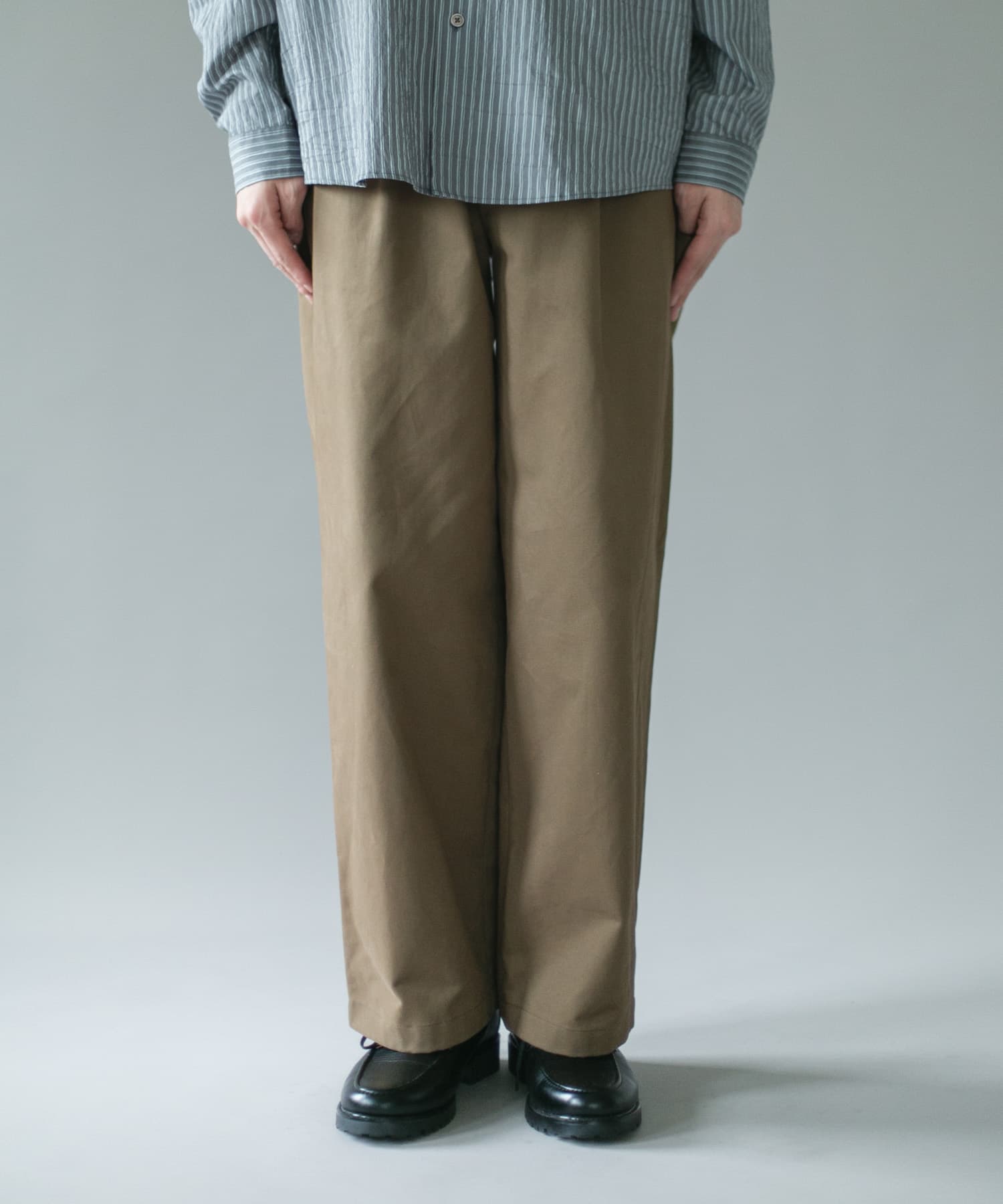 1タックワイドストレートチノパンツ(M BEIGE): ボトム｜URBAN RESEARCH