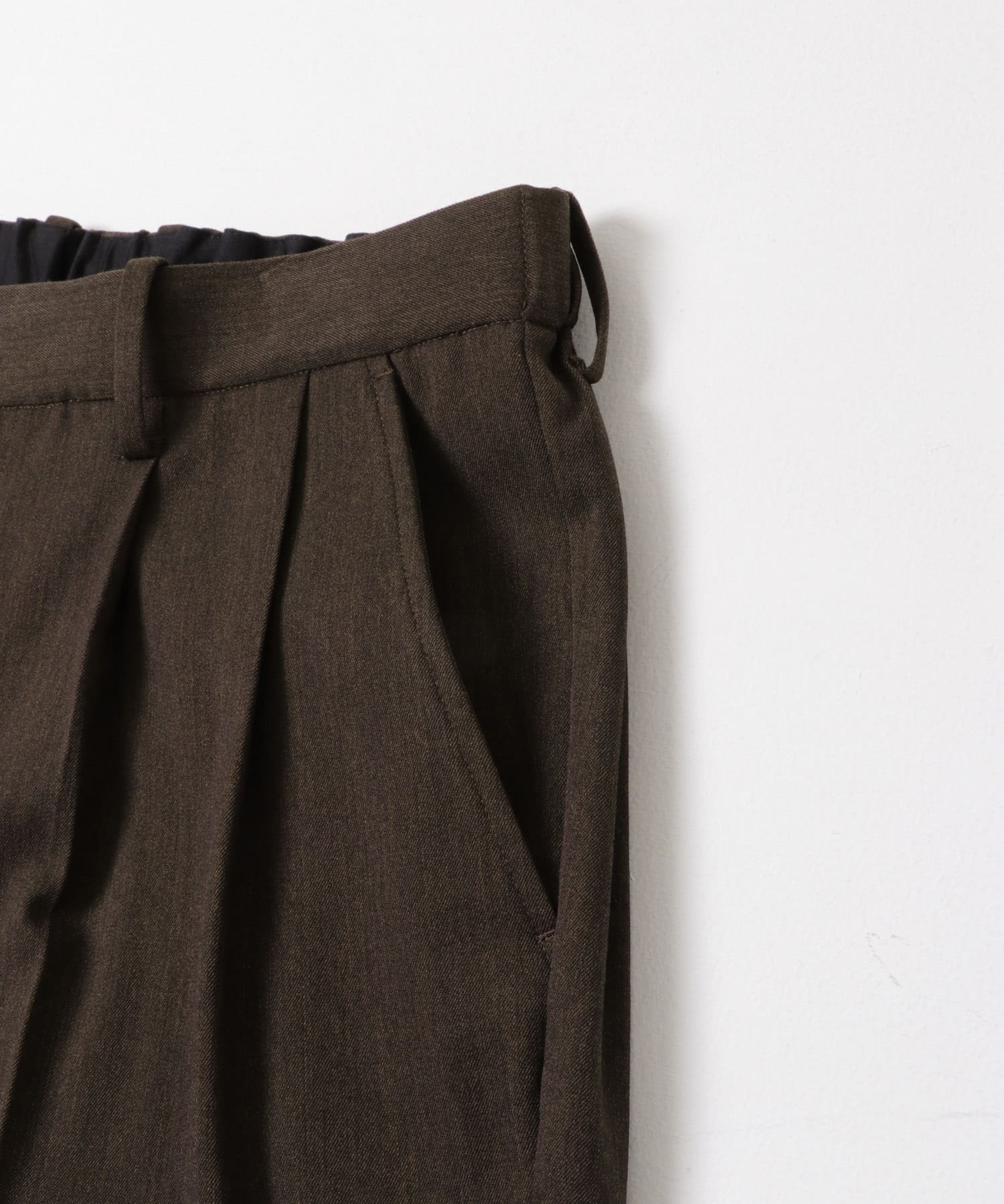 TOP BROWN