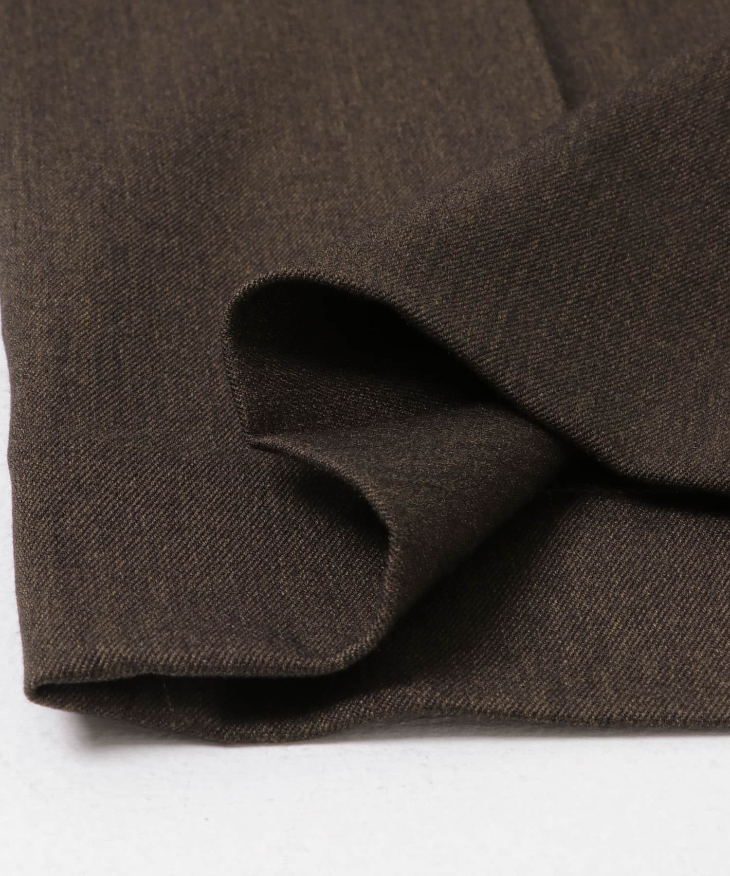 TOP BROWN
