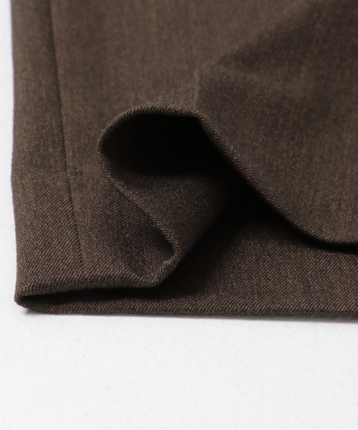 TOP BROWN