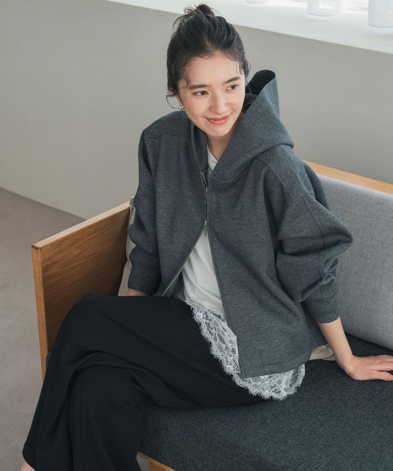 『WEB限定』ダンボールニットバックフレアフーディー