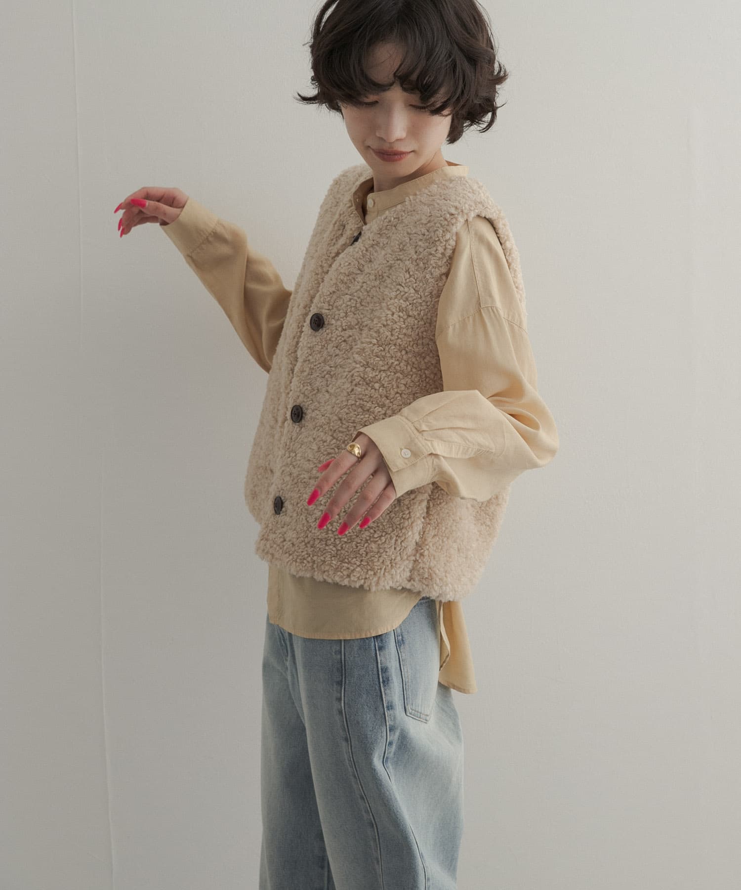 Y.BEIGE