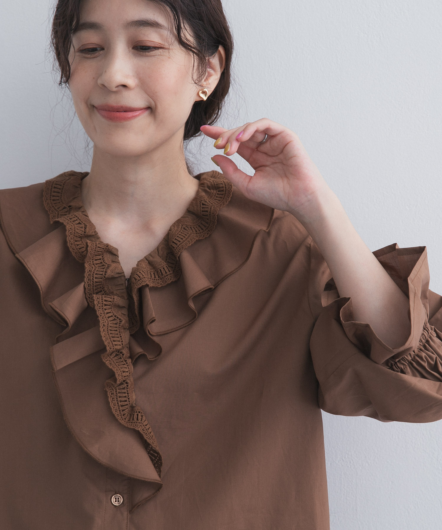レースラッフルブラウス(Free BROWN): トップス｜URBAN RESEARCH公式