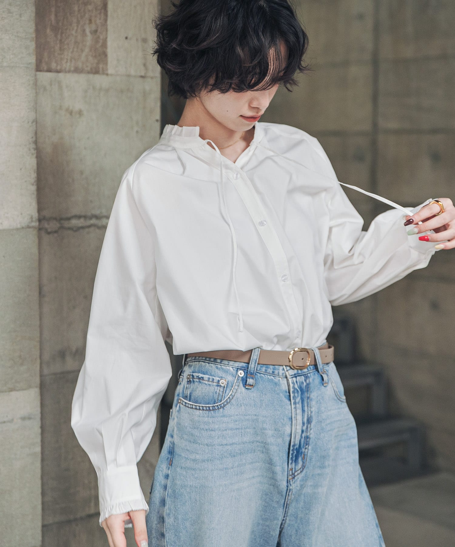 OFF WHITE