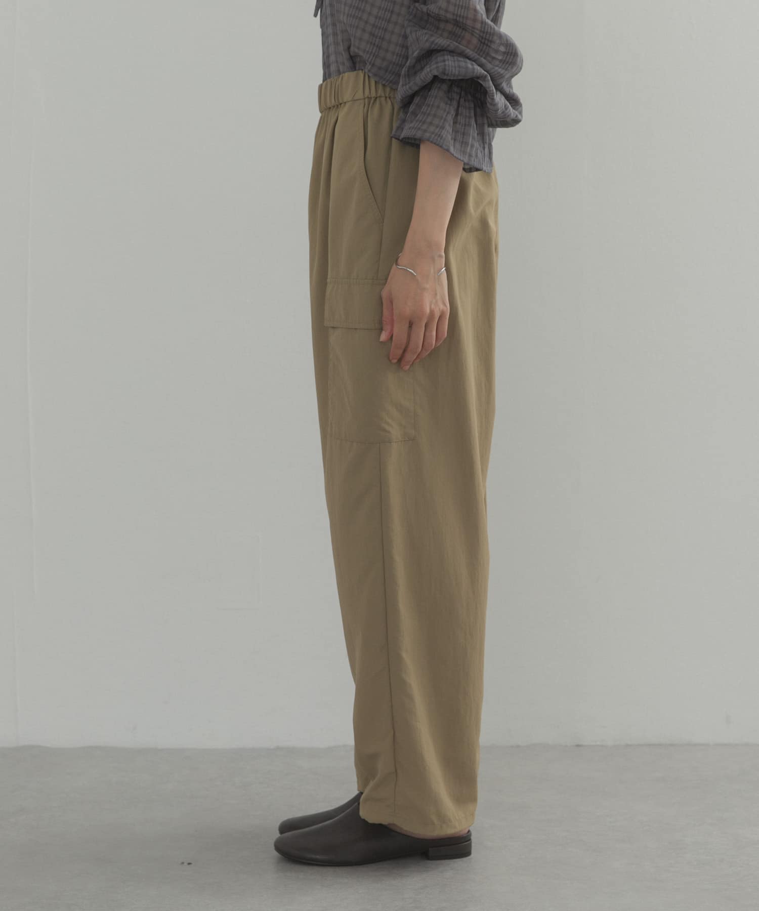 撥水カーゴドロストパンツ(Free KHK BEIGE): ボトム｜URBAN RESEARCH