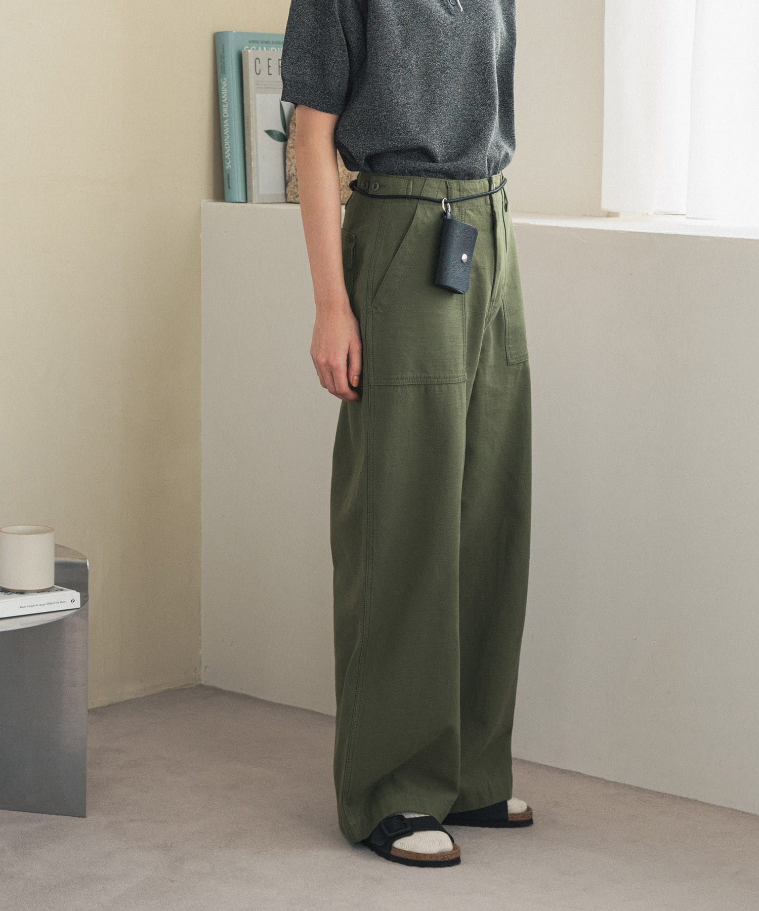 KHAKI