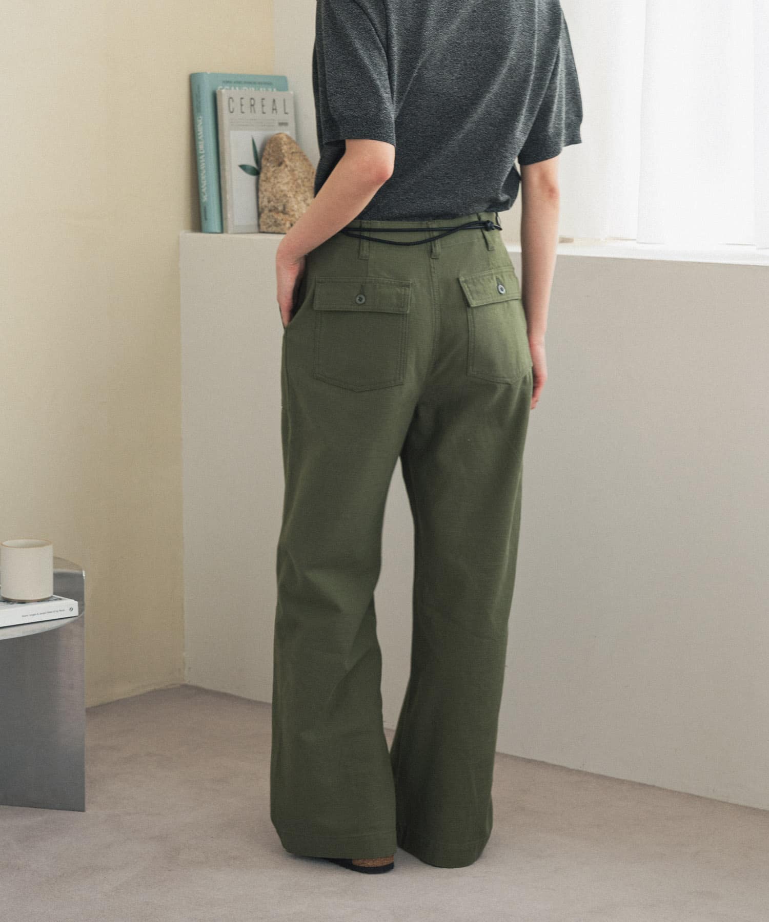 KHAKI