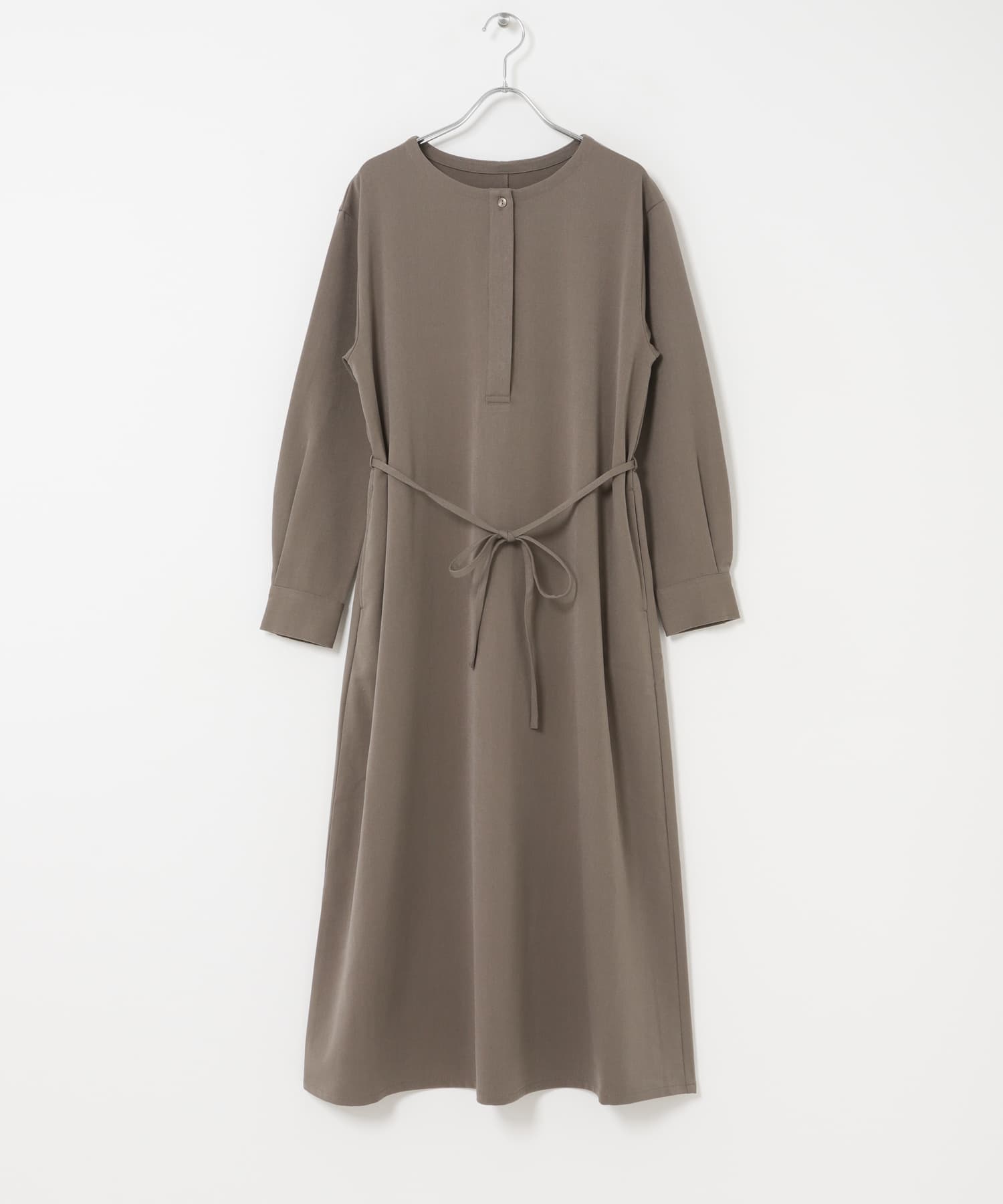 『UR TECH』完声ヘンリーネックワンピース BEIGE Free