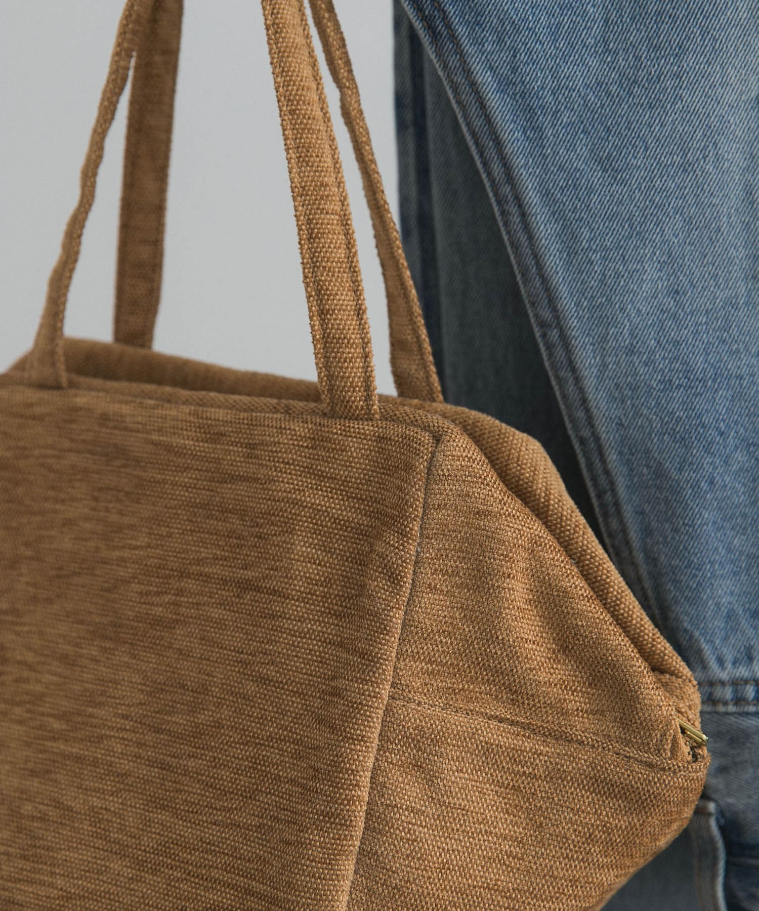 別注』beej×DOORS シェニールハンドバッグ(One MUSTARD): バッグ