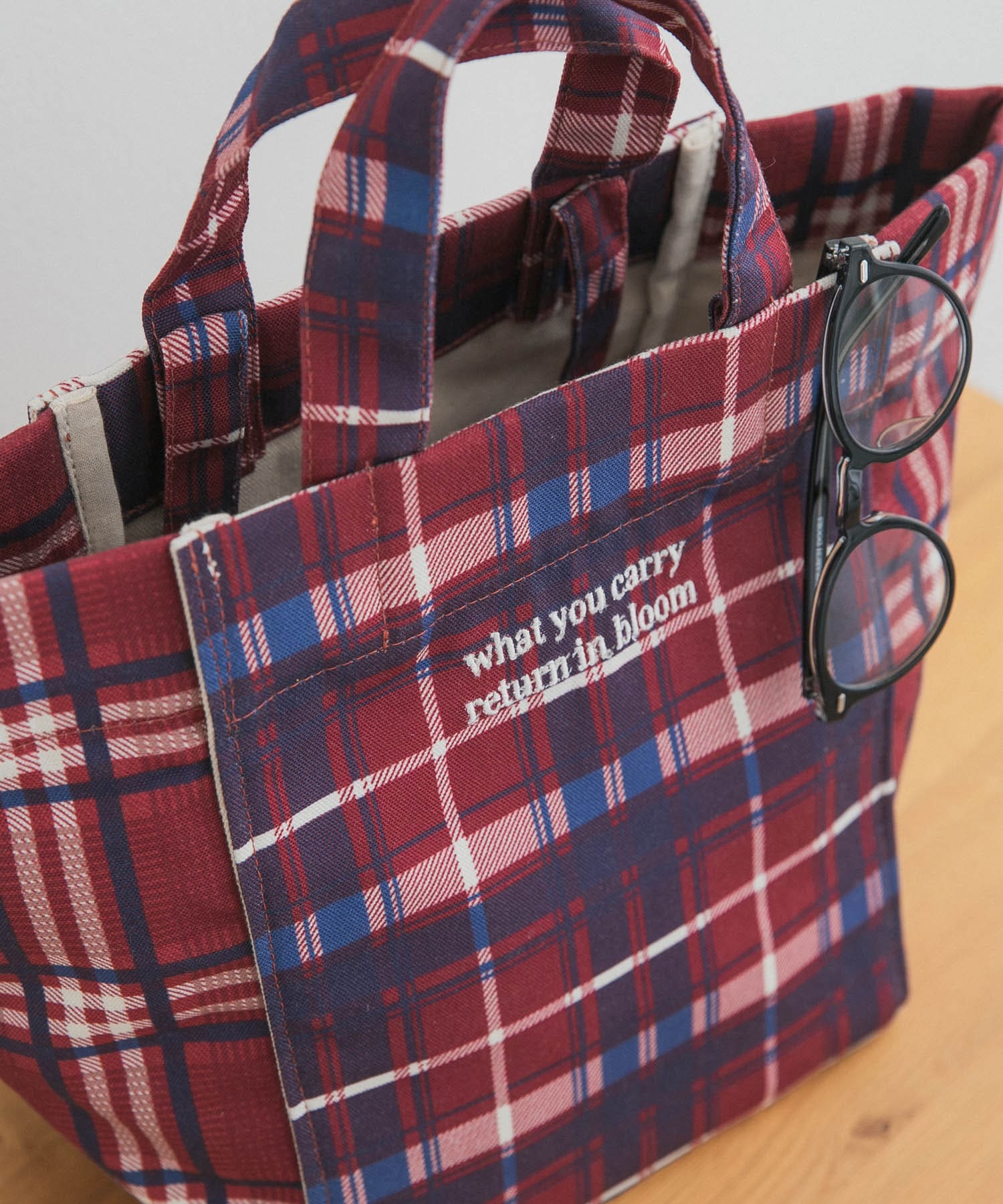 別注』beej×DOORS チェックトートバッグ(One RED×NAVY): バッグ｜URBAN