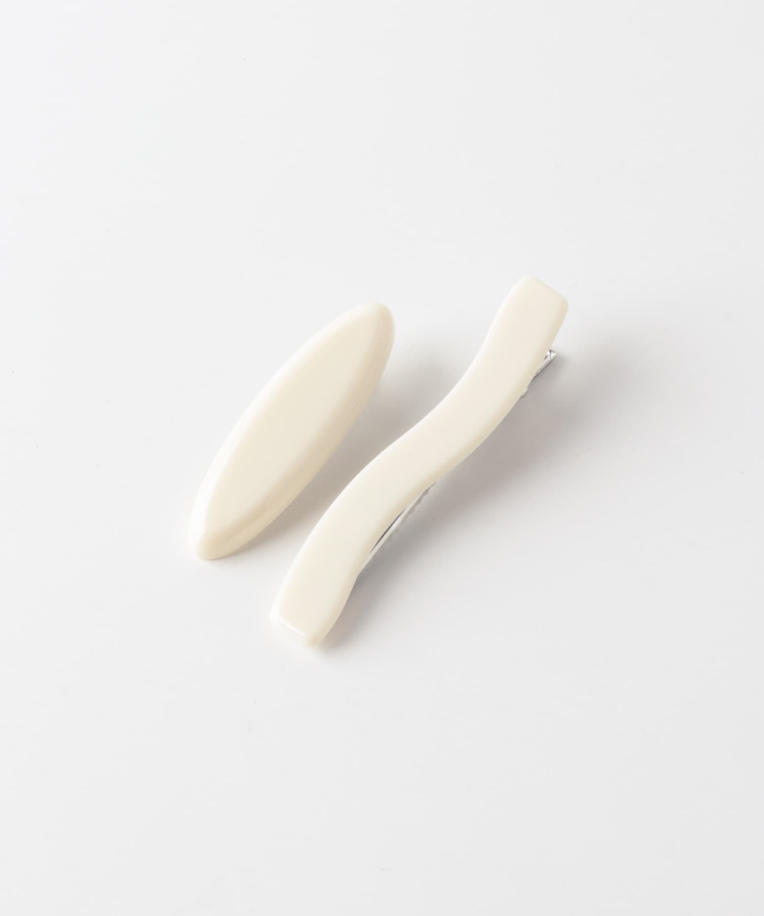 ウェーブオーバルペアクリップ IVORY One