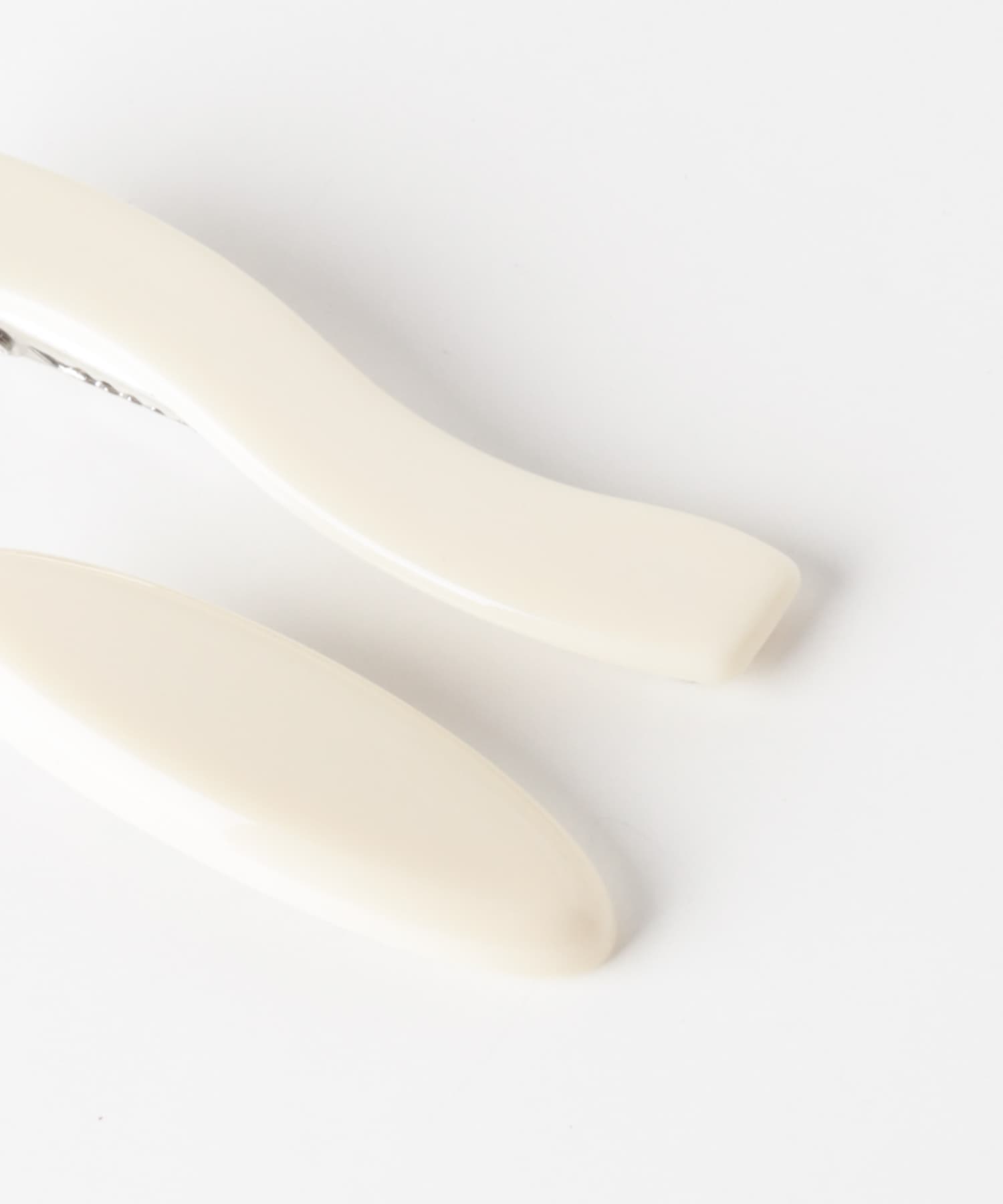 ウェーブオーバルペアクリップ IVORY One