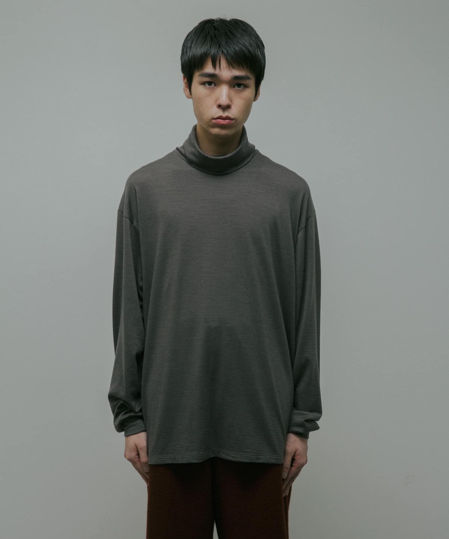 DARK TAUPE