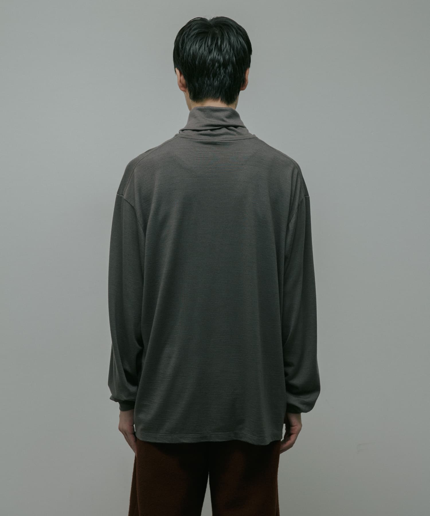 DARK TAUPE
