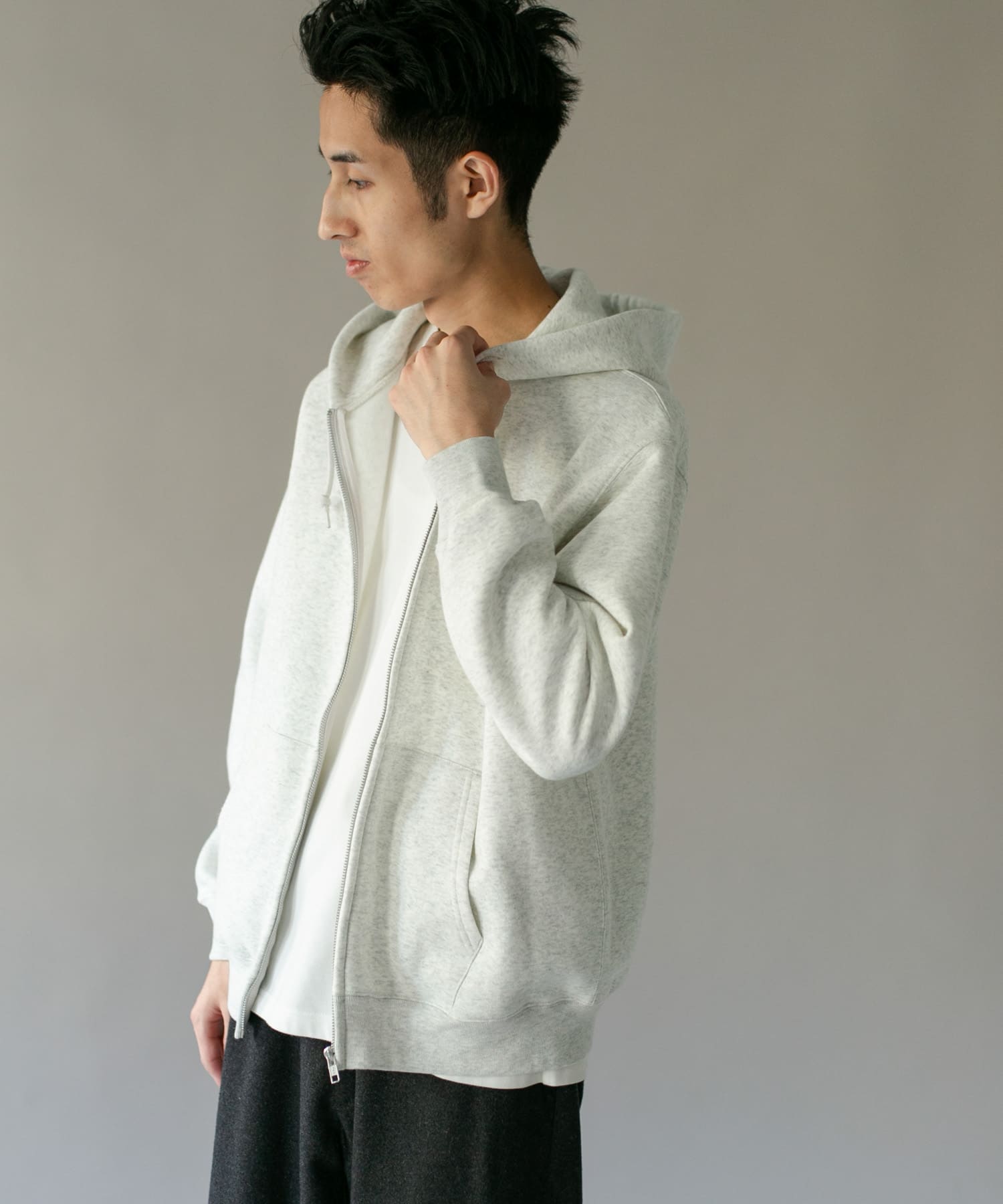 ASH GRAY