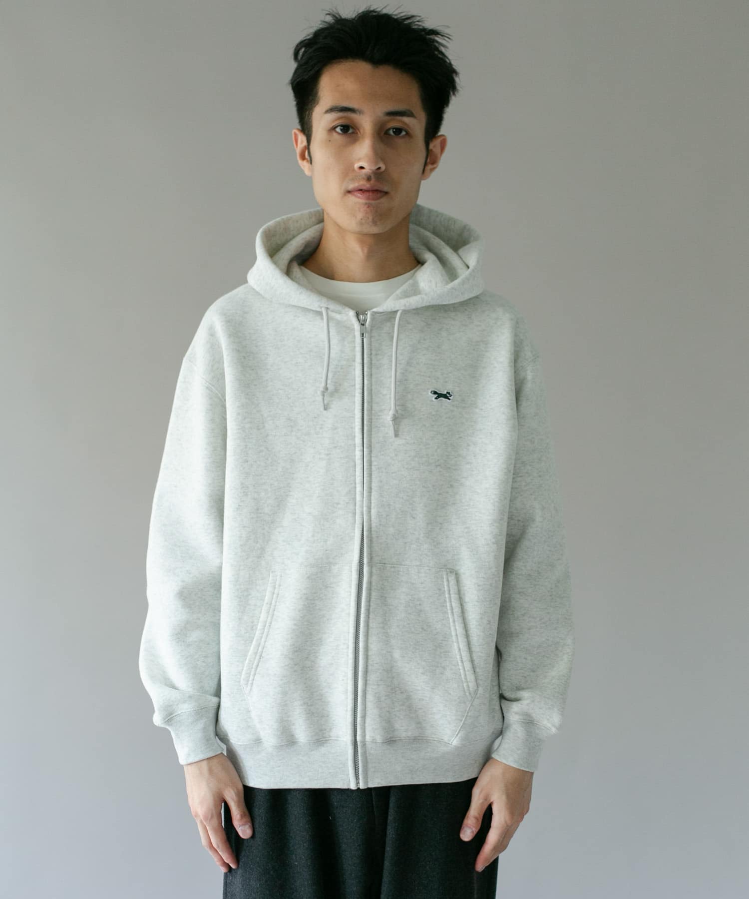 ASH GRAY