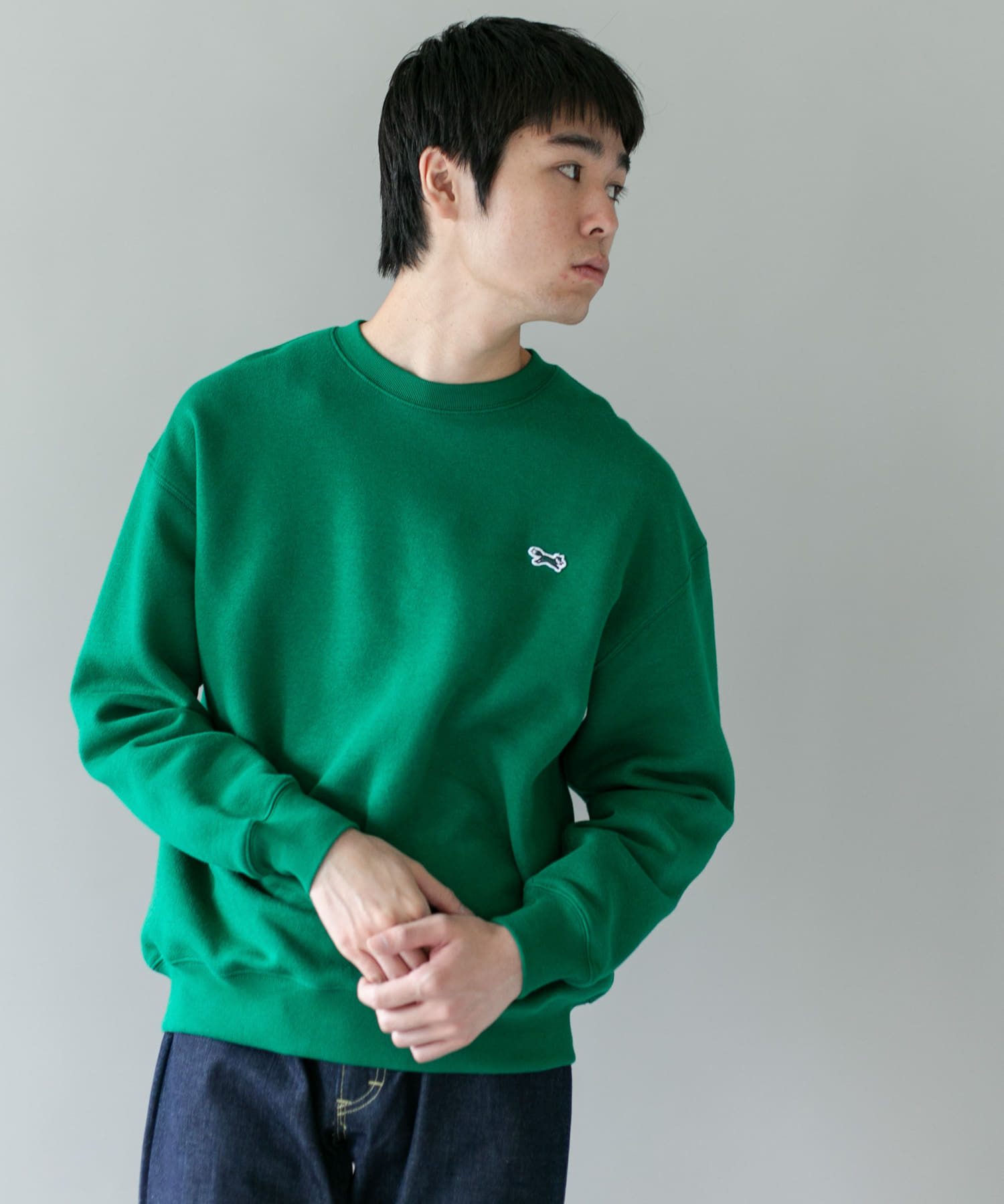 GREEN