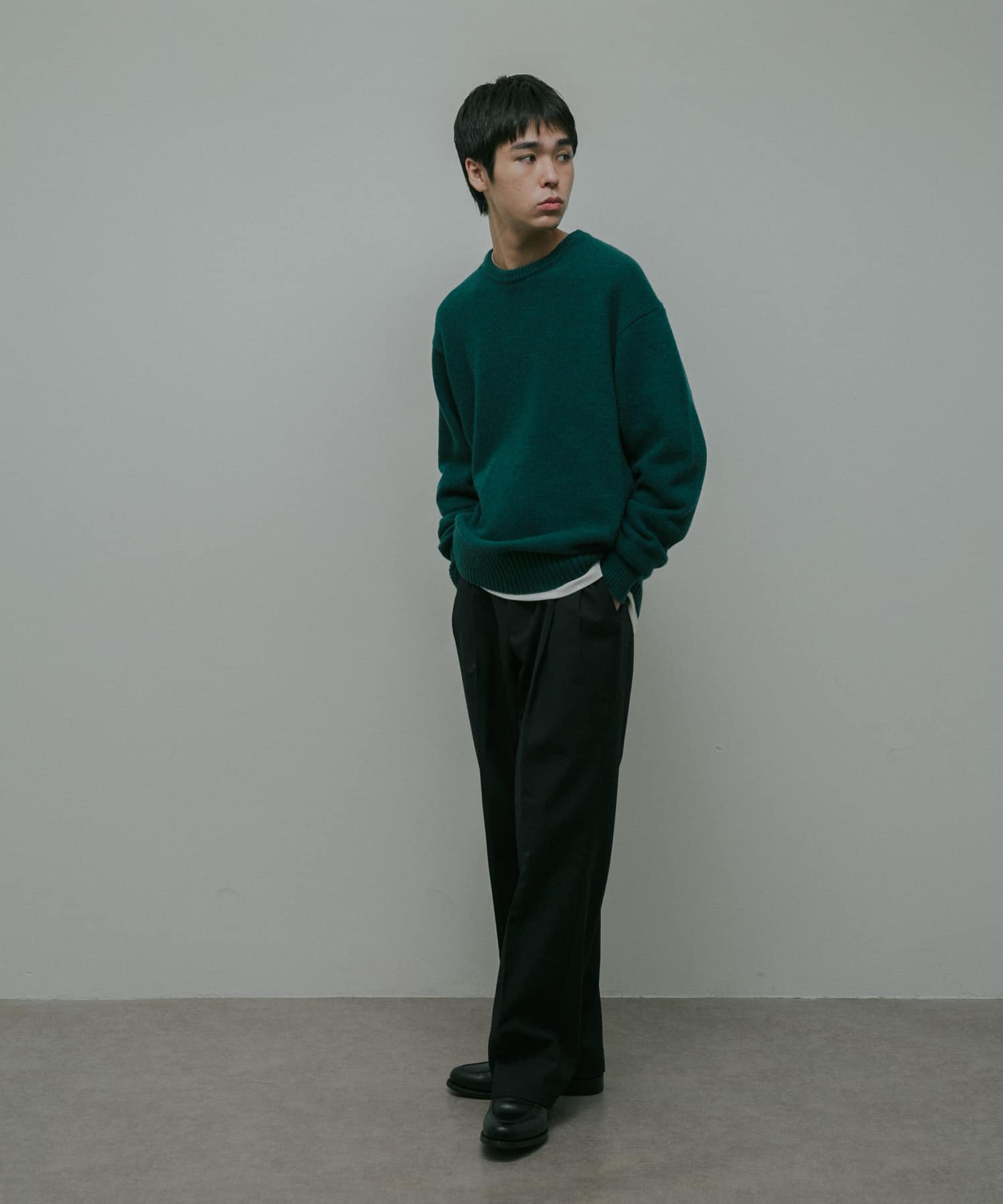 GREEN