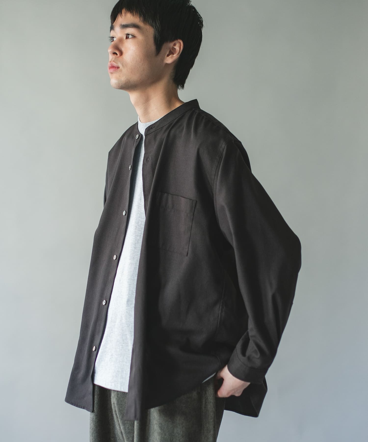 ウール混ミニヘリンボーンワイドバンドシャツ