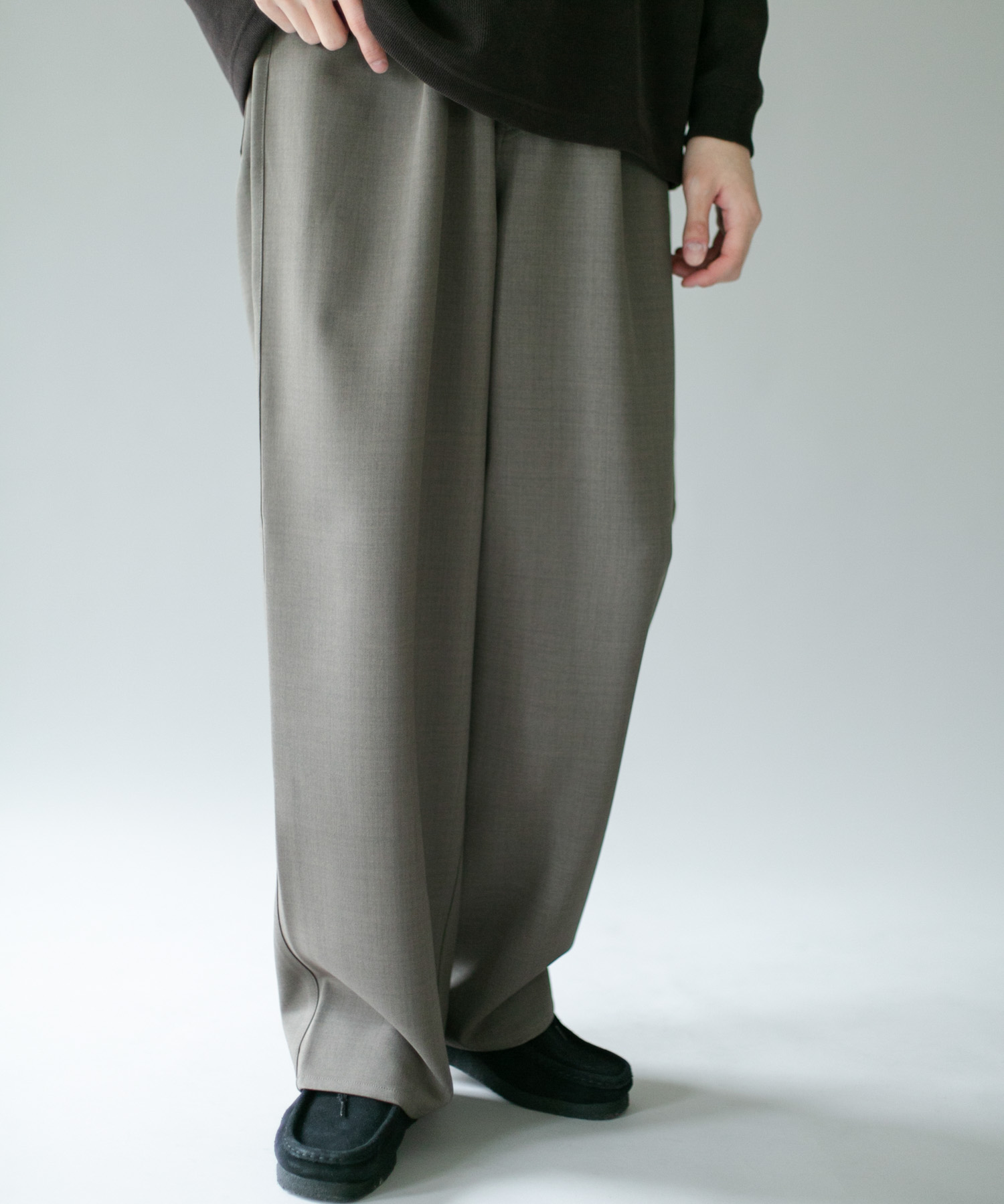 KHAKIBROWN