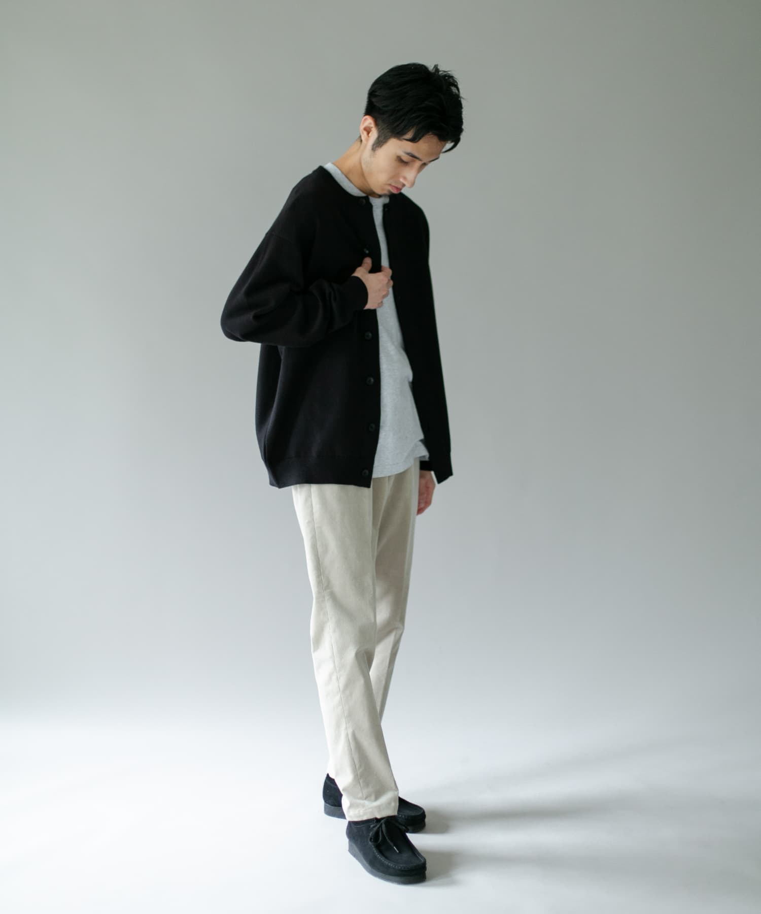 OFF WHITE