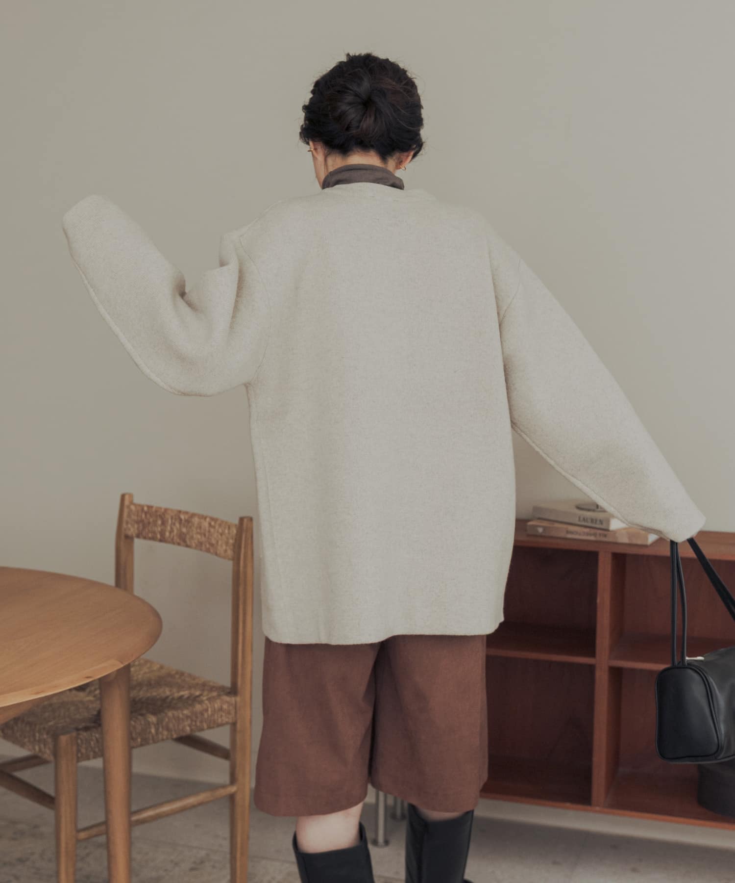 L.BEIGE
