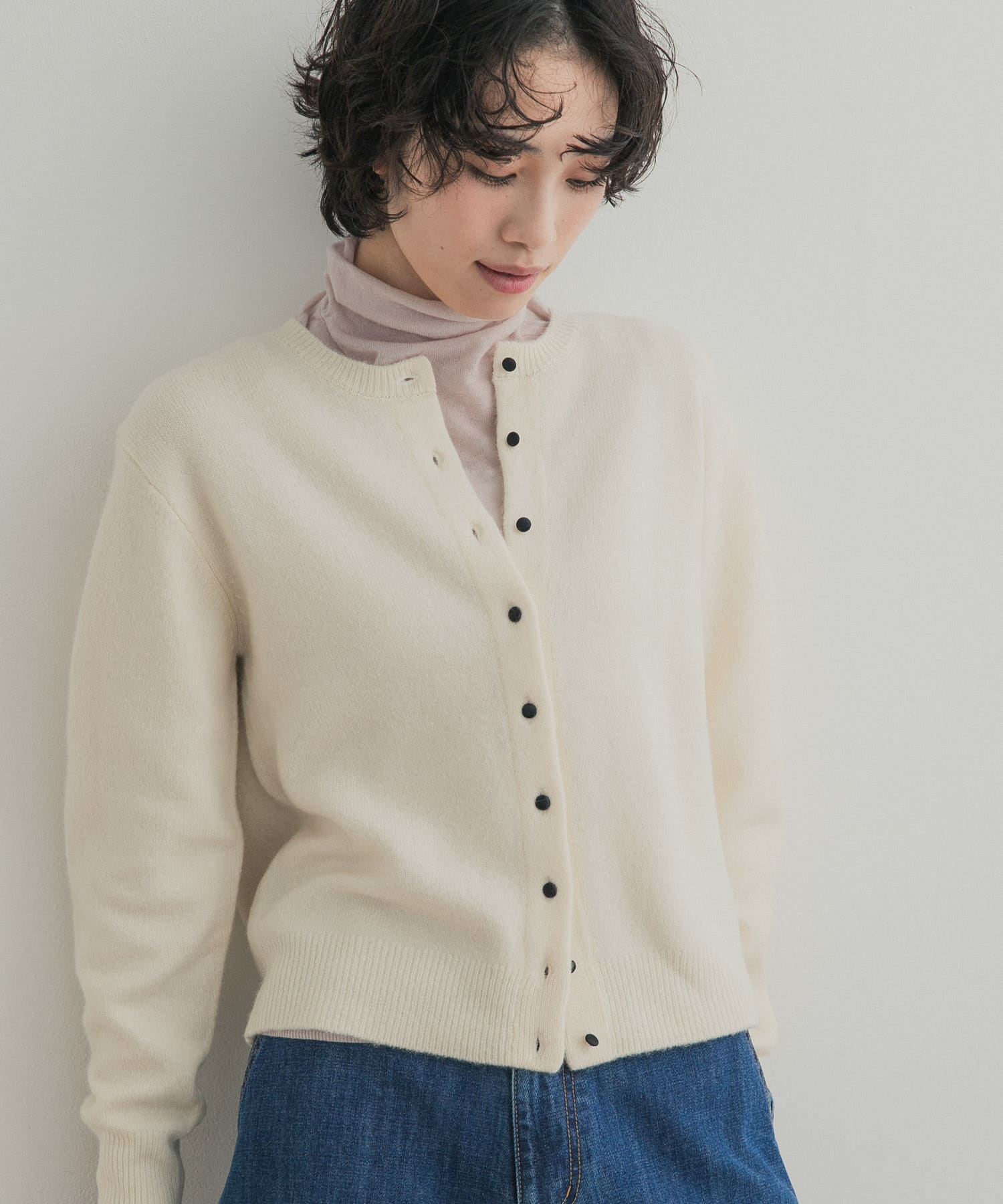 OFF WHITE