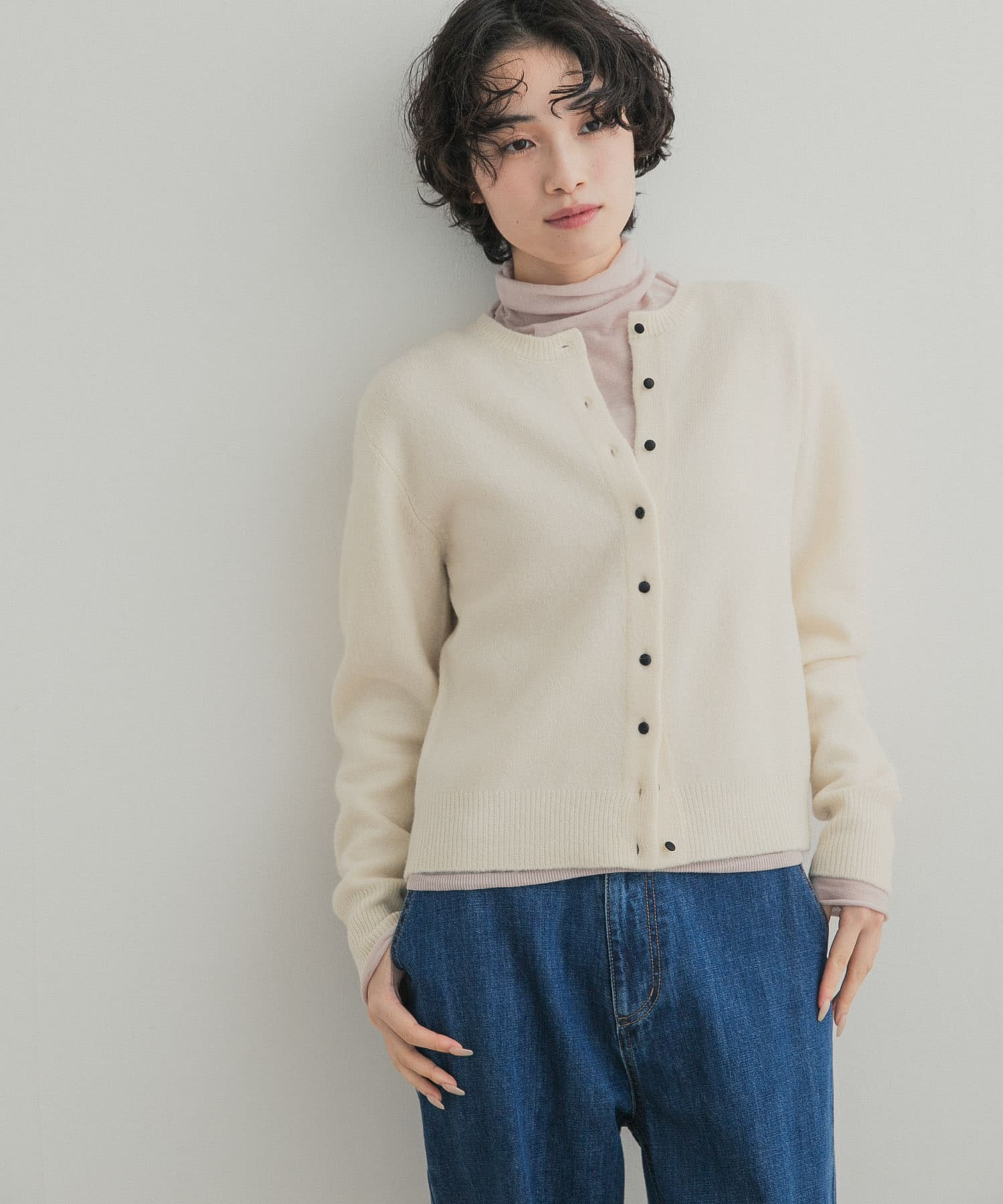 OFF WHITE