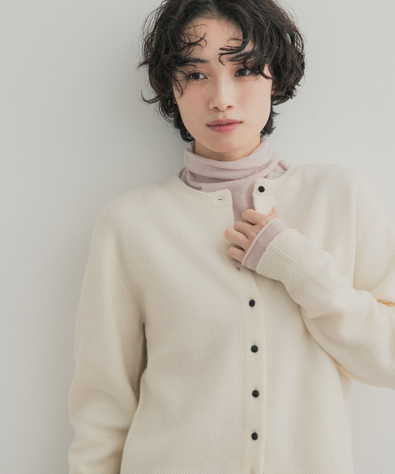 OFF WHITE