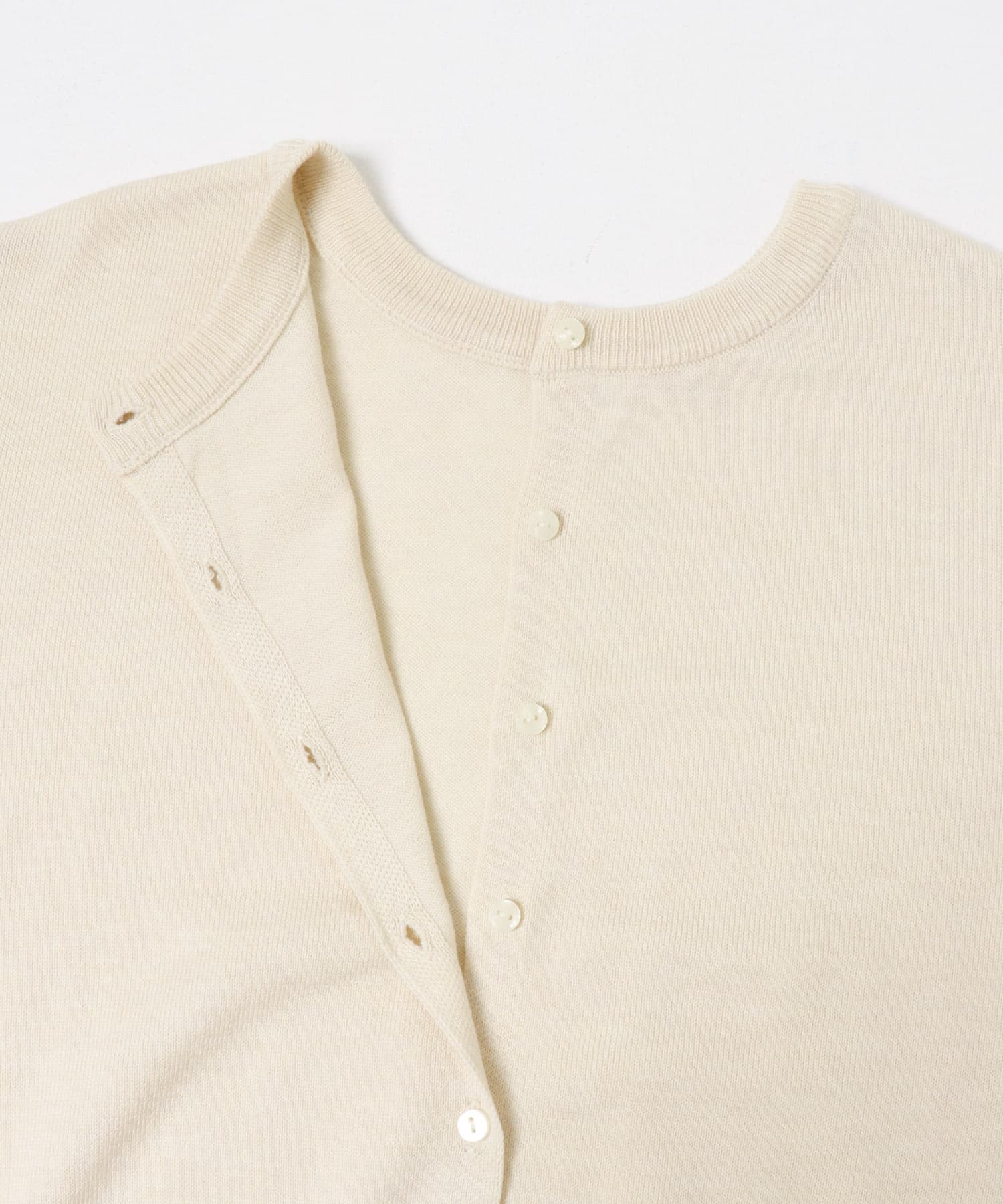 L.BEIGE