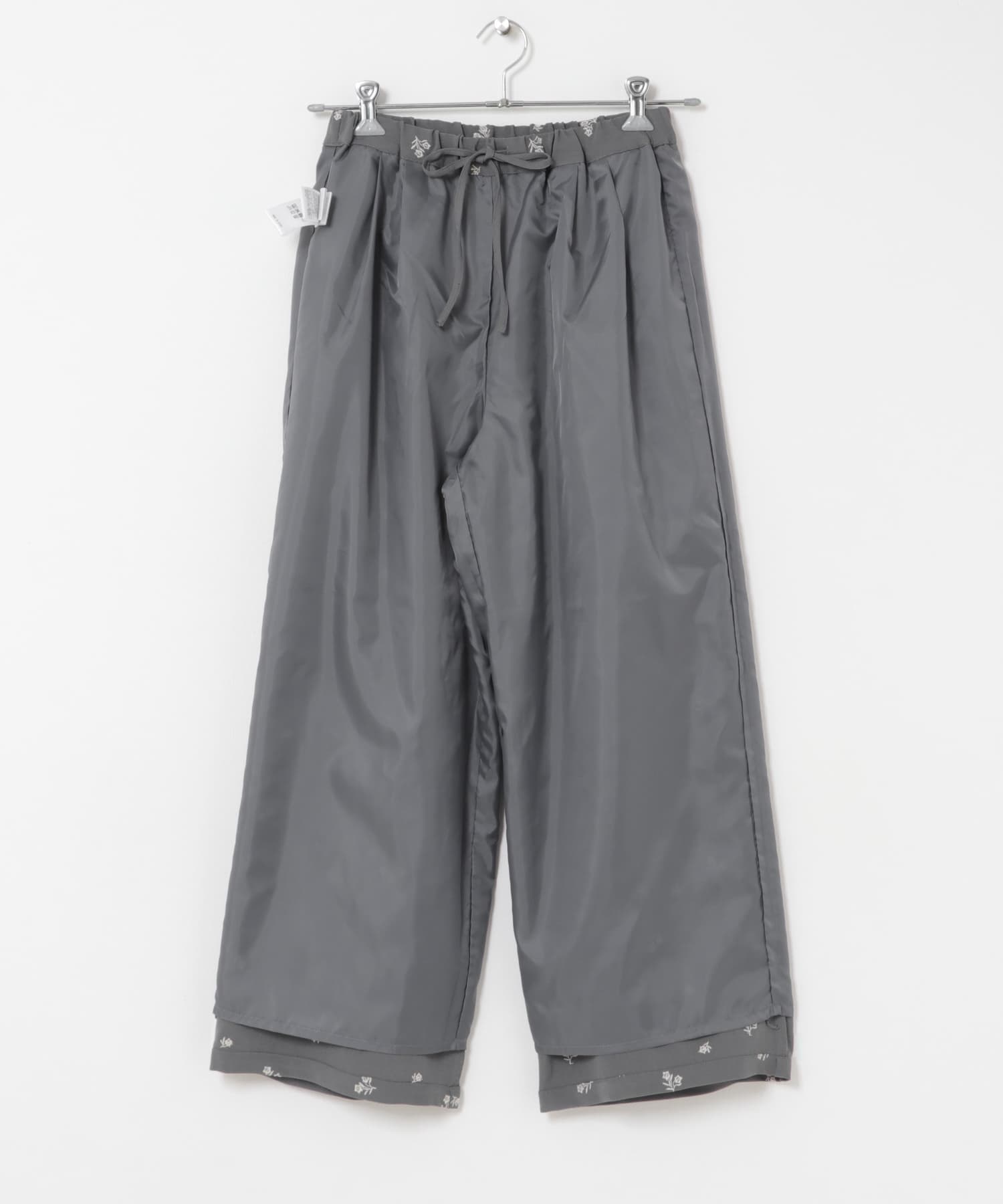 GRAY