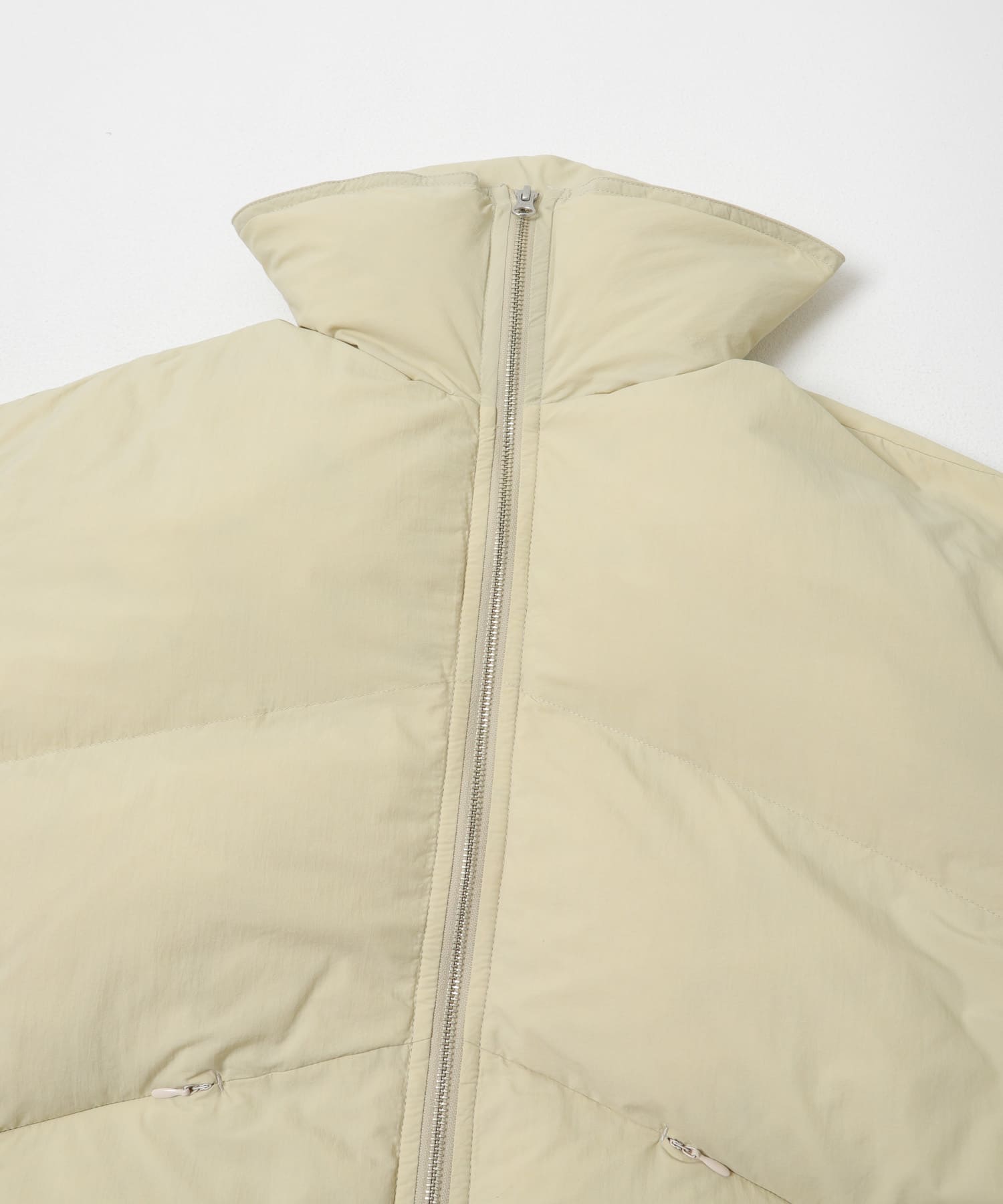 Y.BEIGE