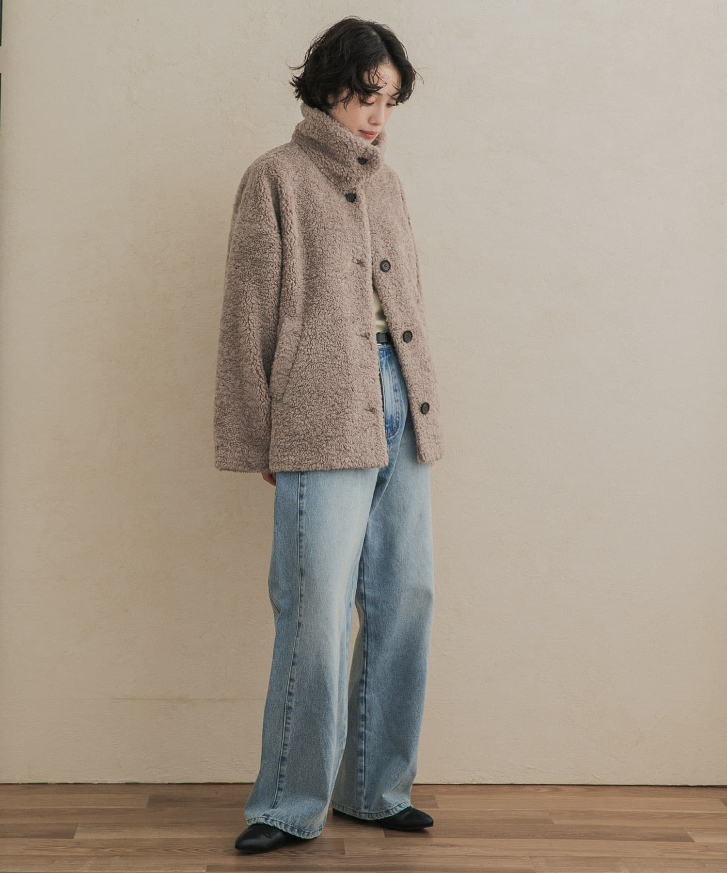 BEIGE