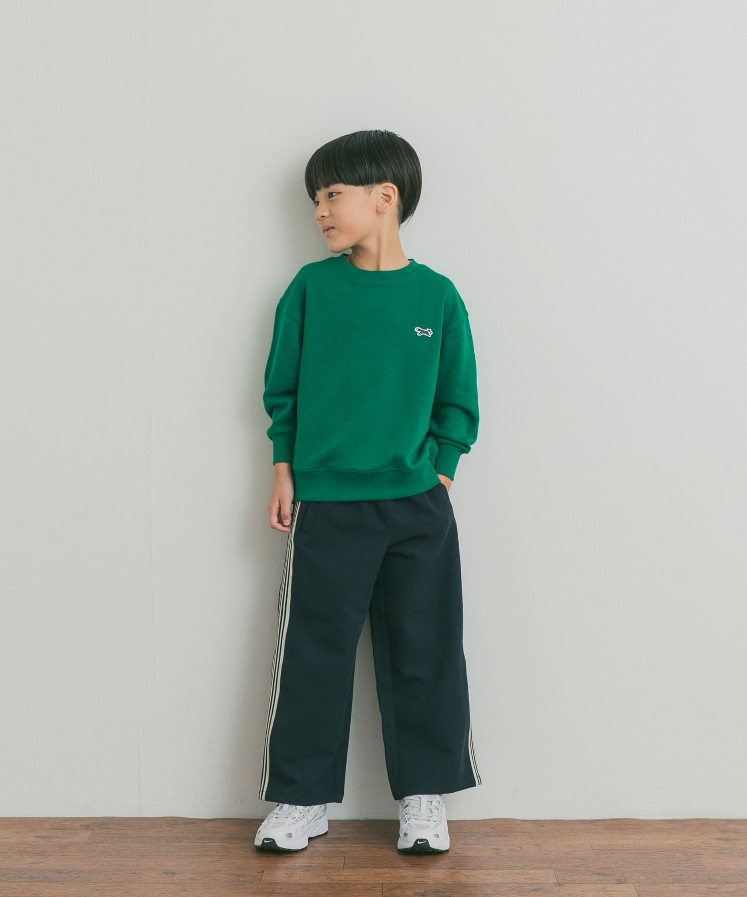 GREEN