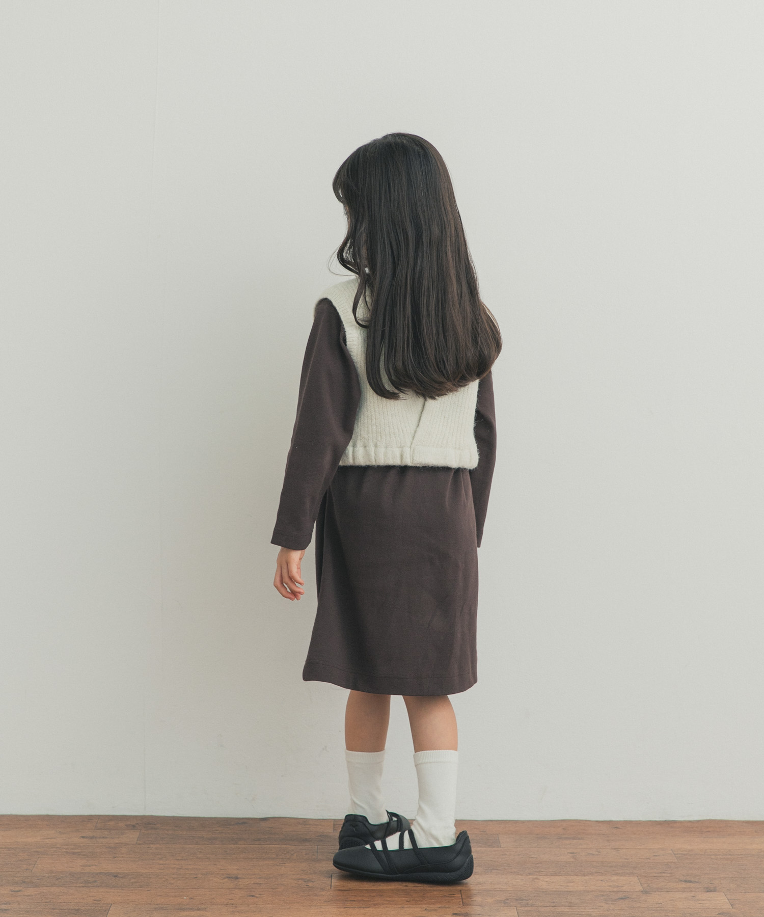 BROWN×IVO