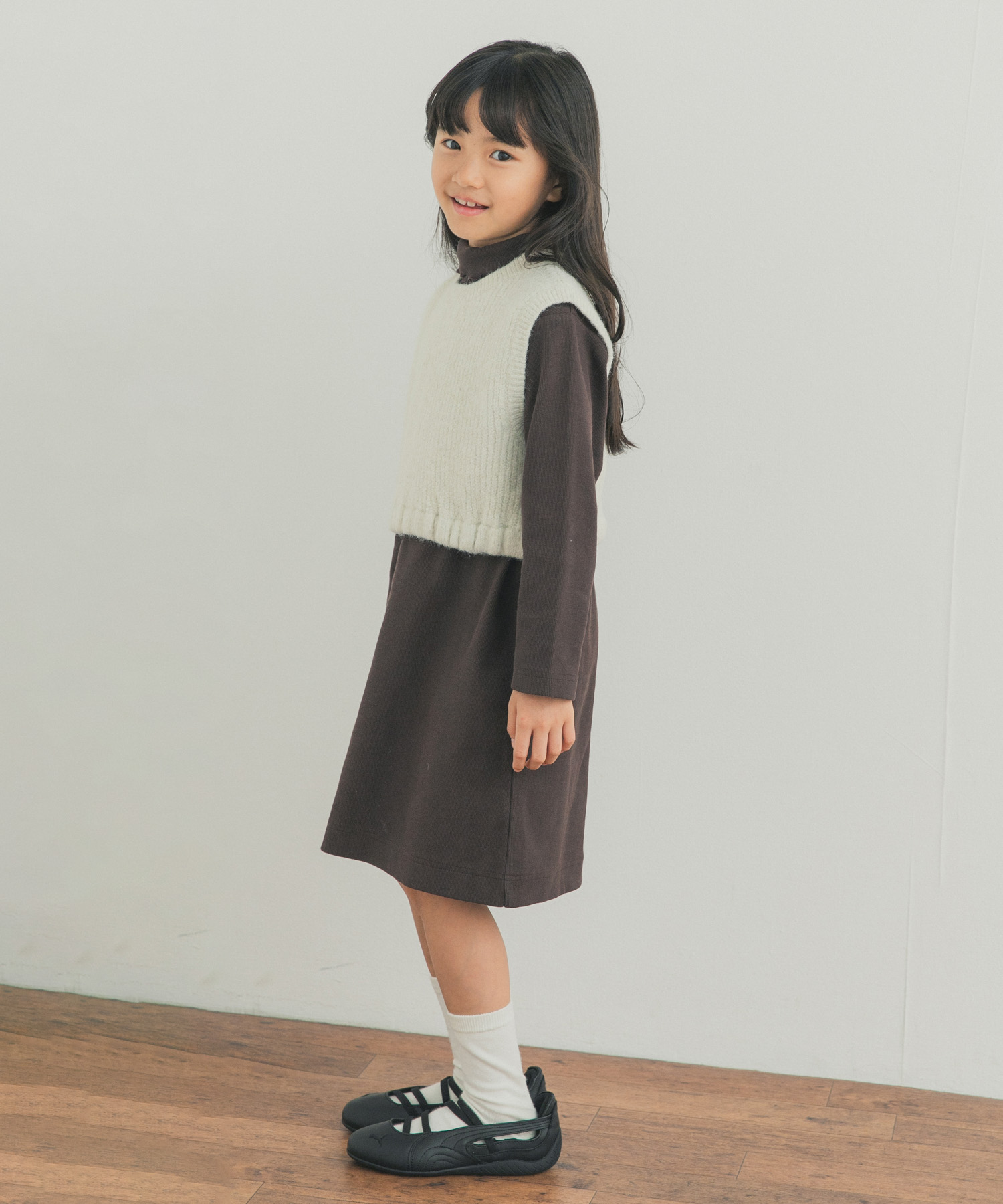 BROWN×IVO