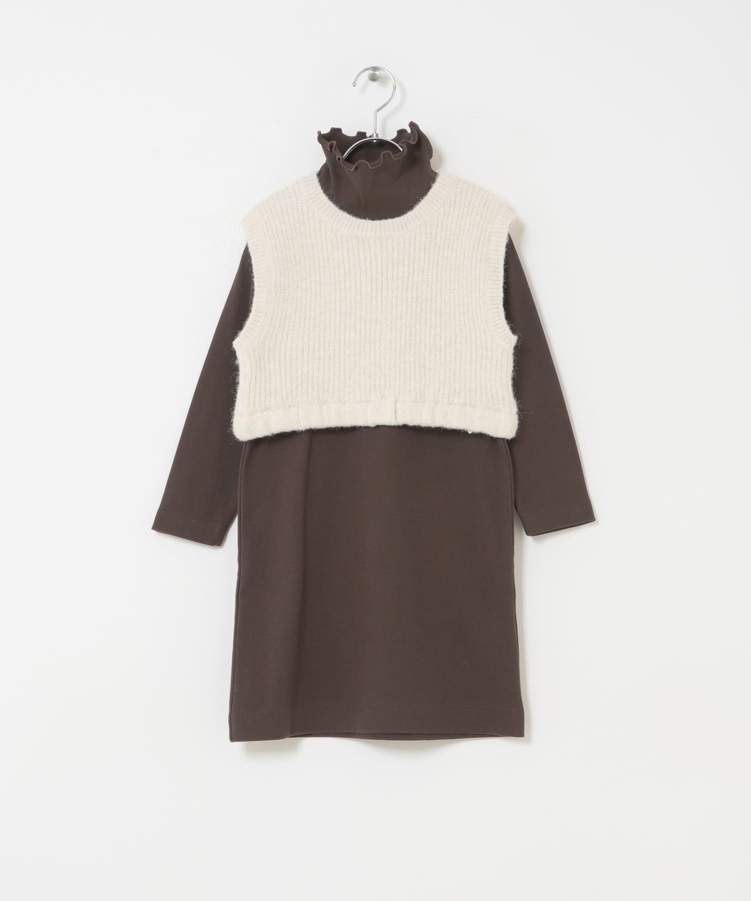 BROWN×IVO