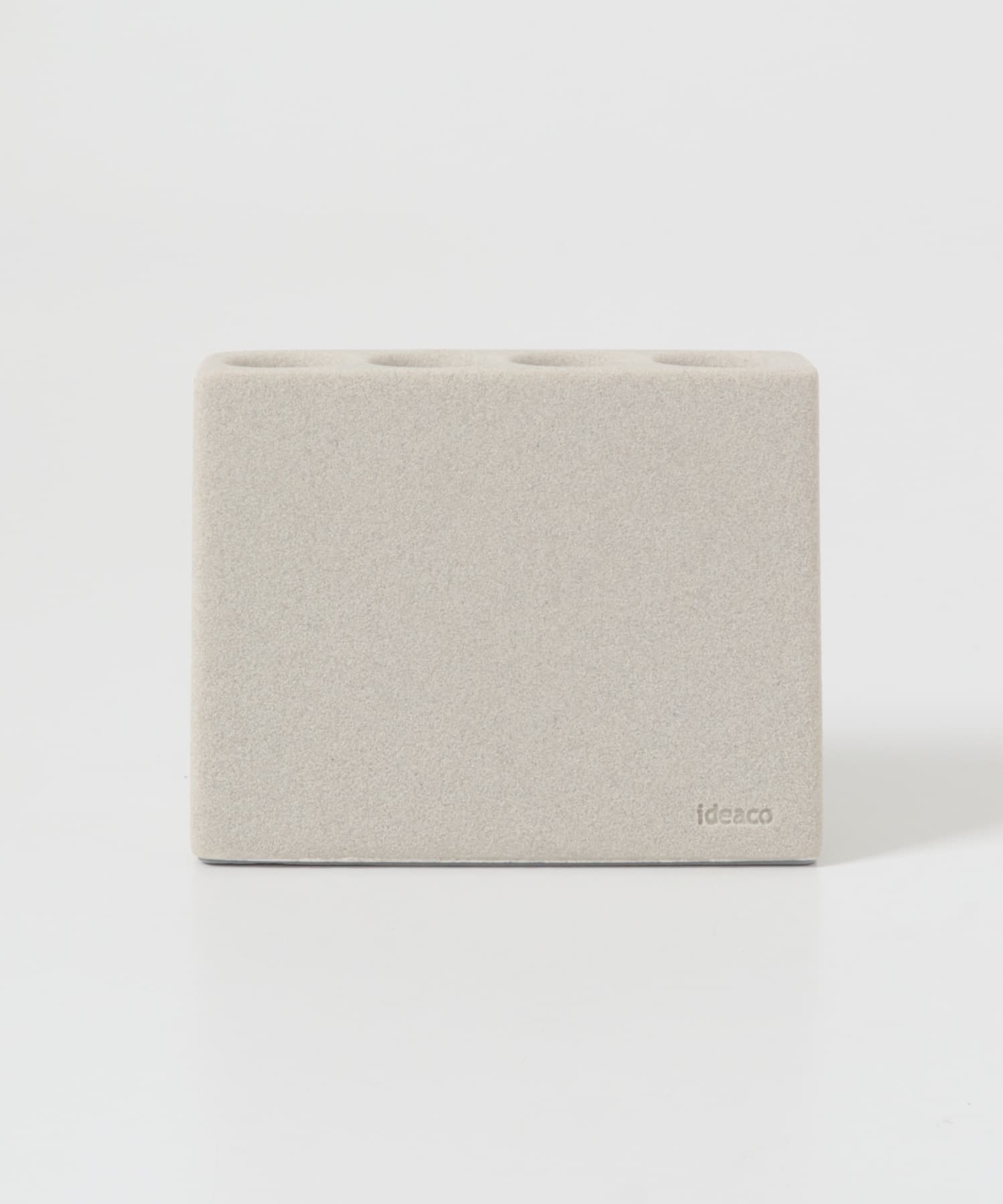sand white