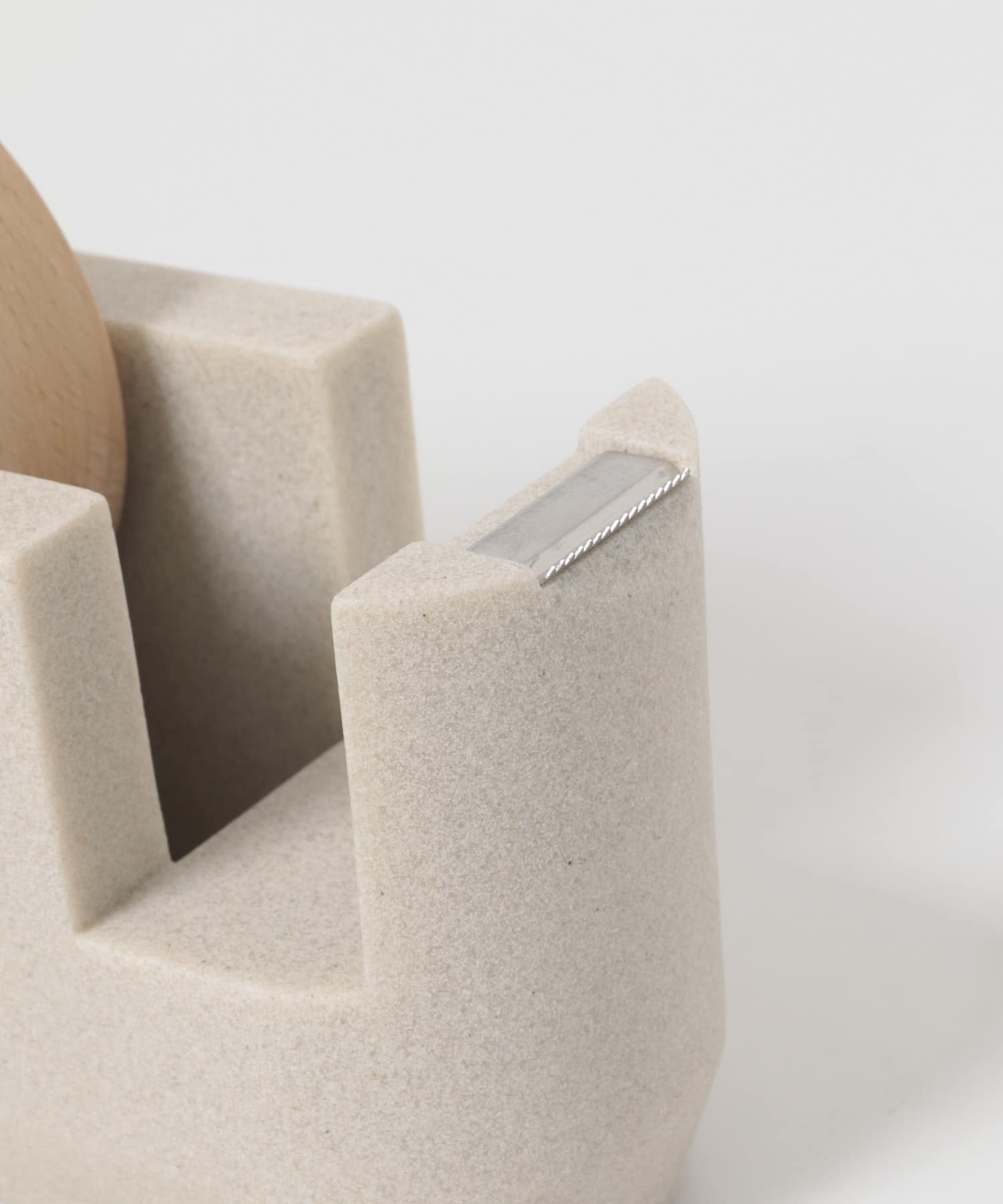 ideaco　Tape Cutter sand white -