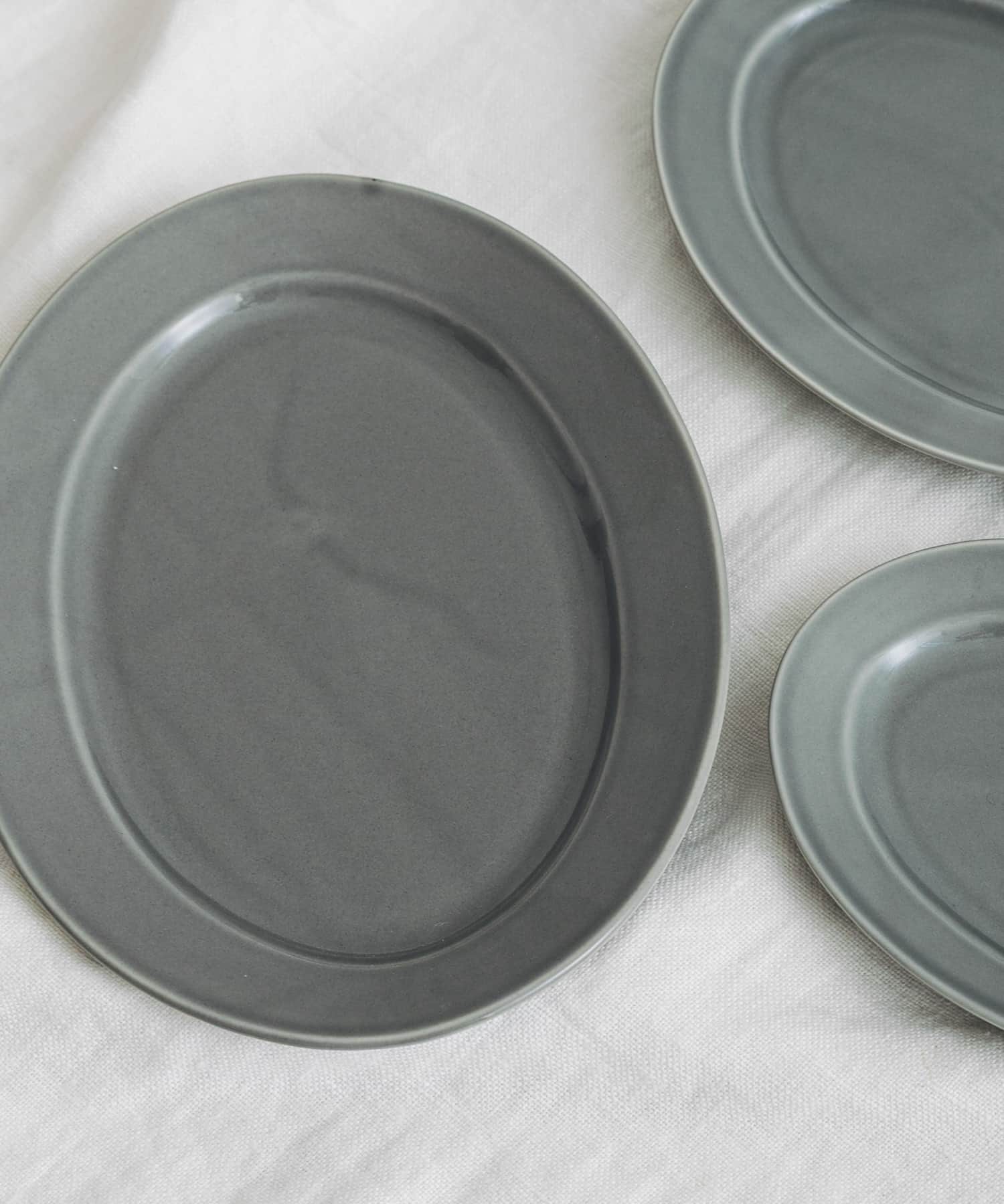 石松信彦 うす雲釉 オーバル皿 L(L うす雲): キッチン｜URBAN RESEARCH