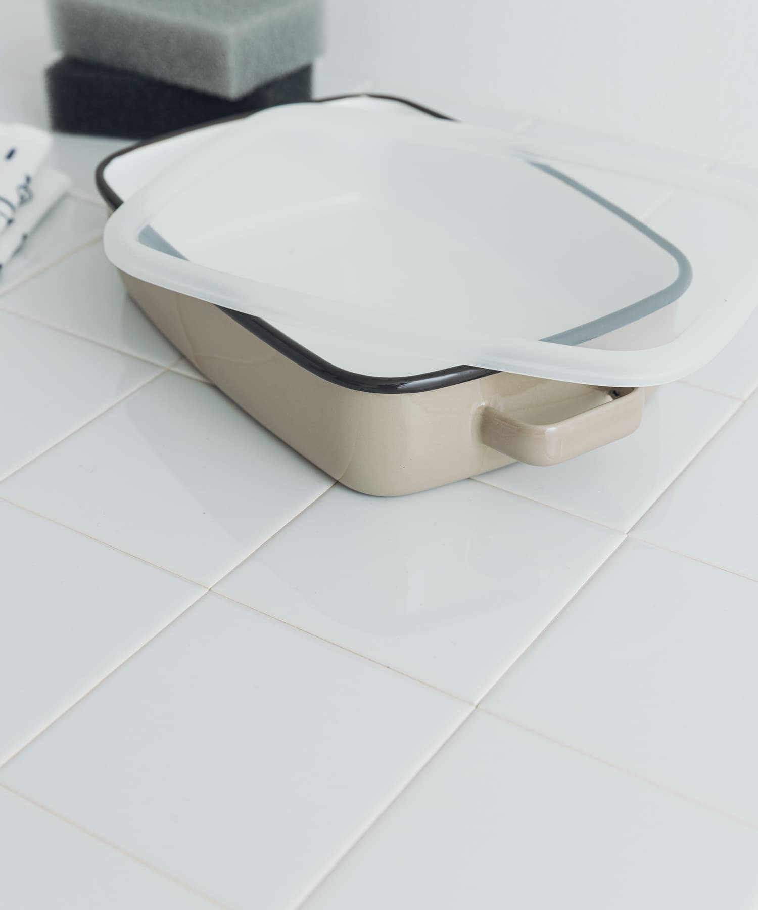 365methods　ホーローオーブンディッシュ 浅型M カフェオレ M