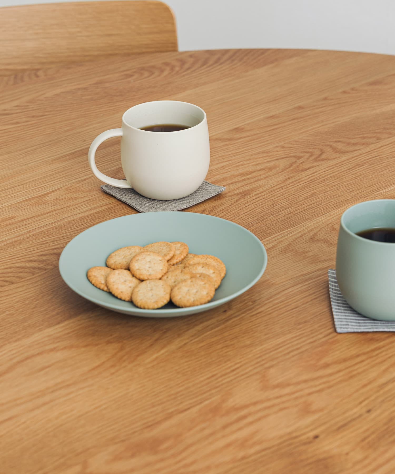 DOORS LIVING PRODUCTS　tsugi プレート180 セージ -