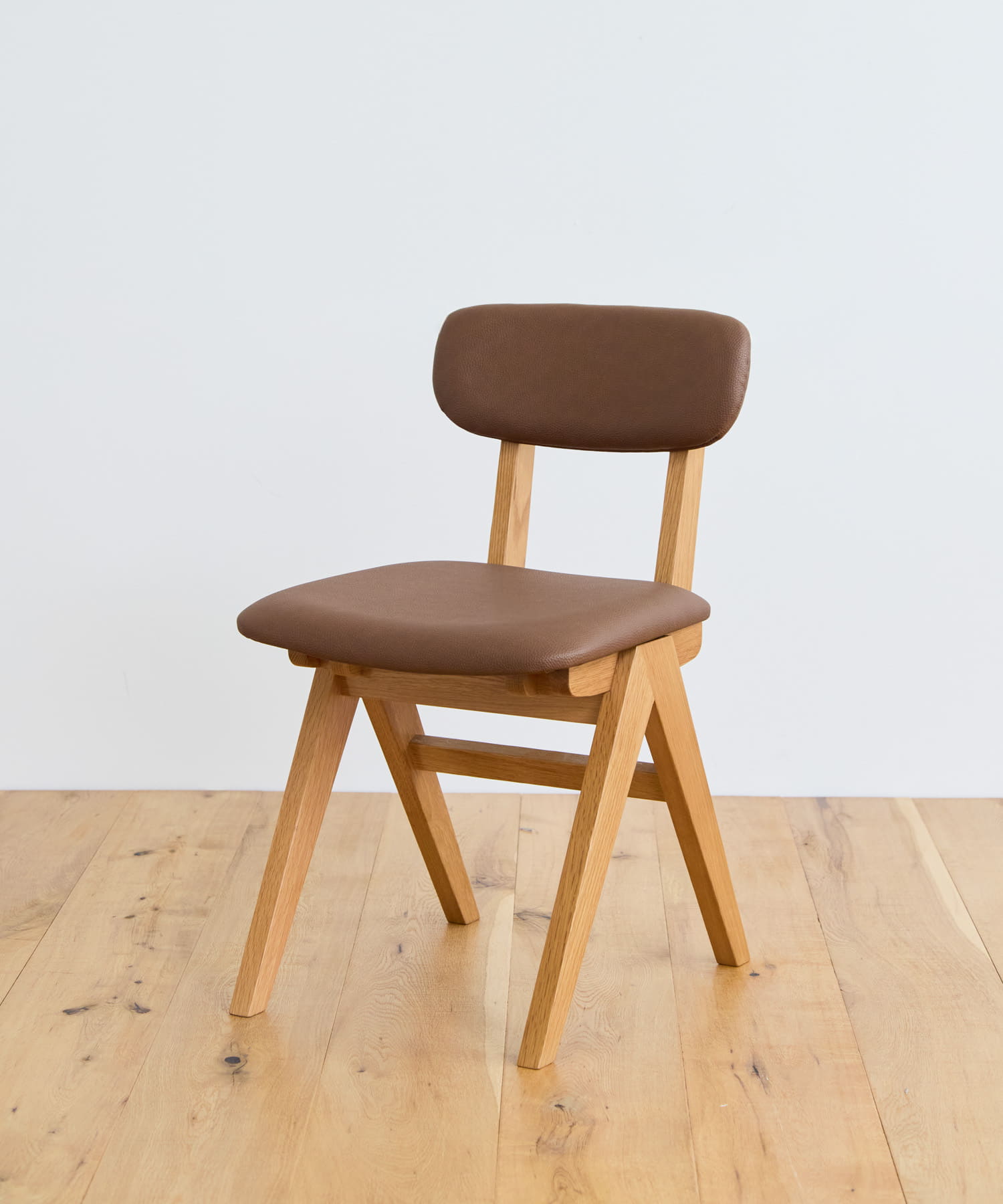 BOTHY Mountain Leg Chair PVC(ー PVC BRN): 家具｜URBAN RESEARCH公式
